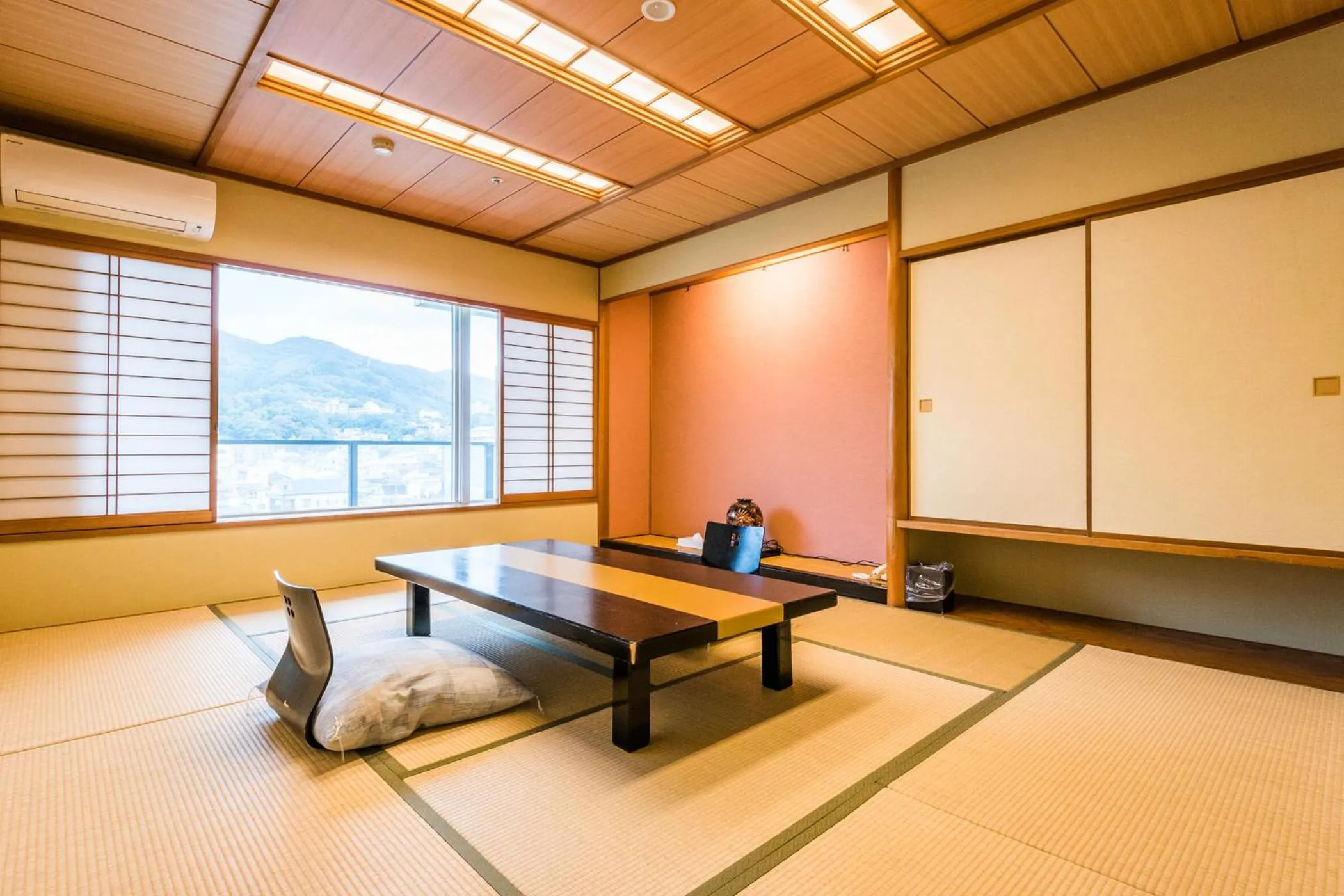 Photo of the whole room in Ooedo Onsen Monogatari Premium Ito Hotel New Okabe