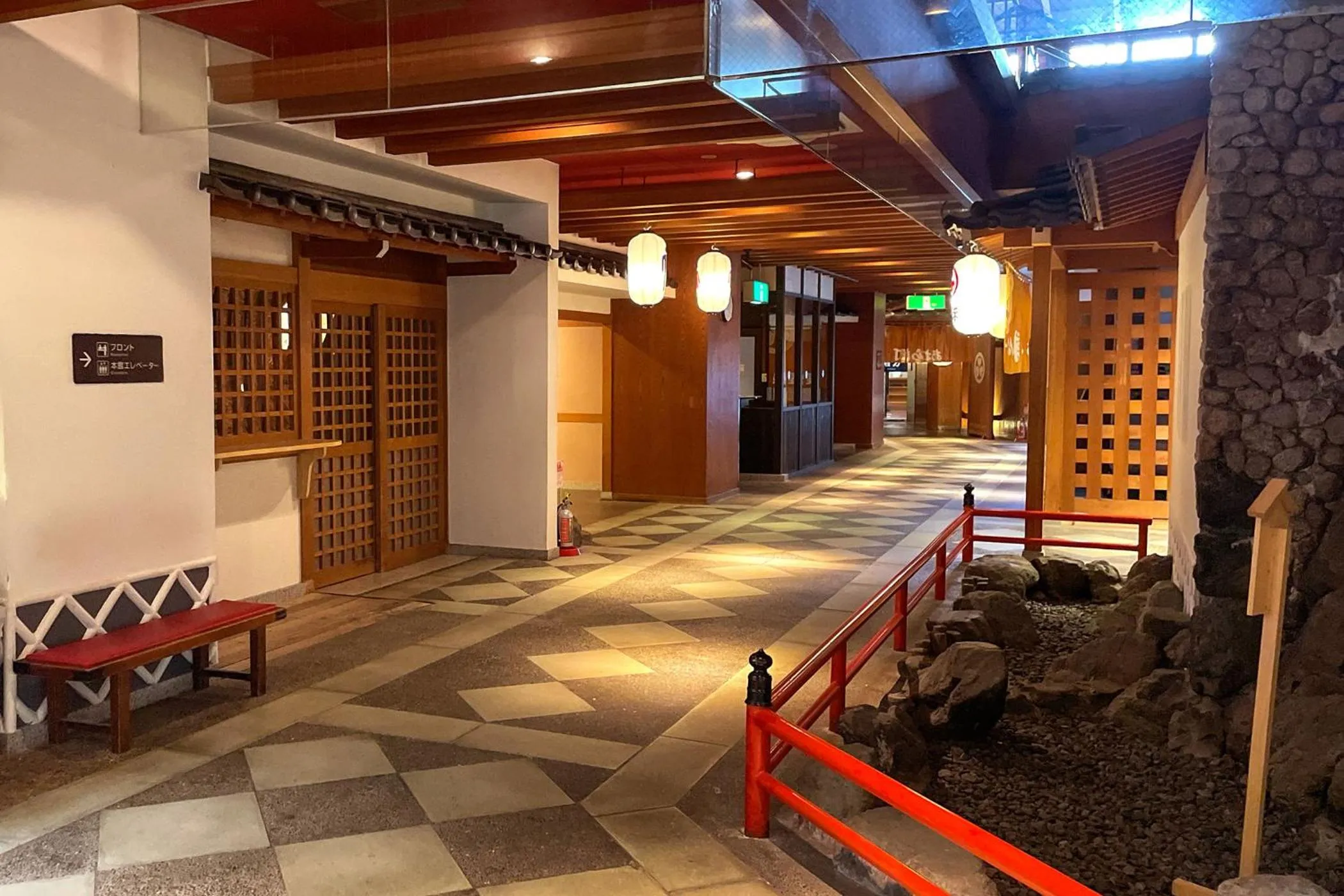 Area and facilities in Ooedo Onsen Monogatari Awara