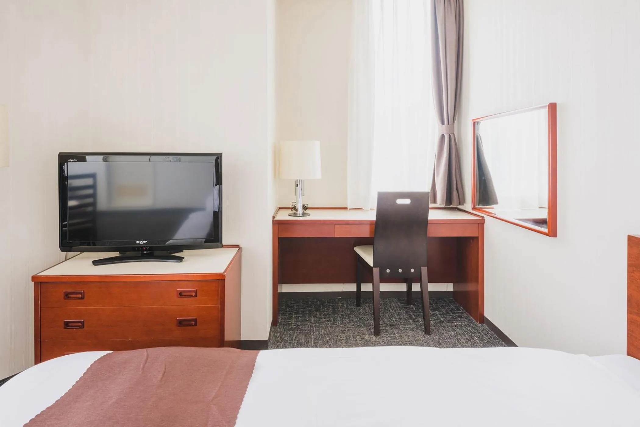 Photo of the whole room, Bed in Ooedo Onsen Monogatari Awara