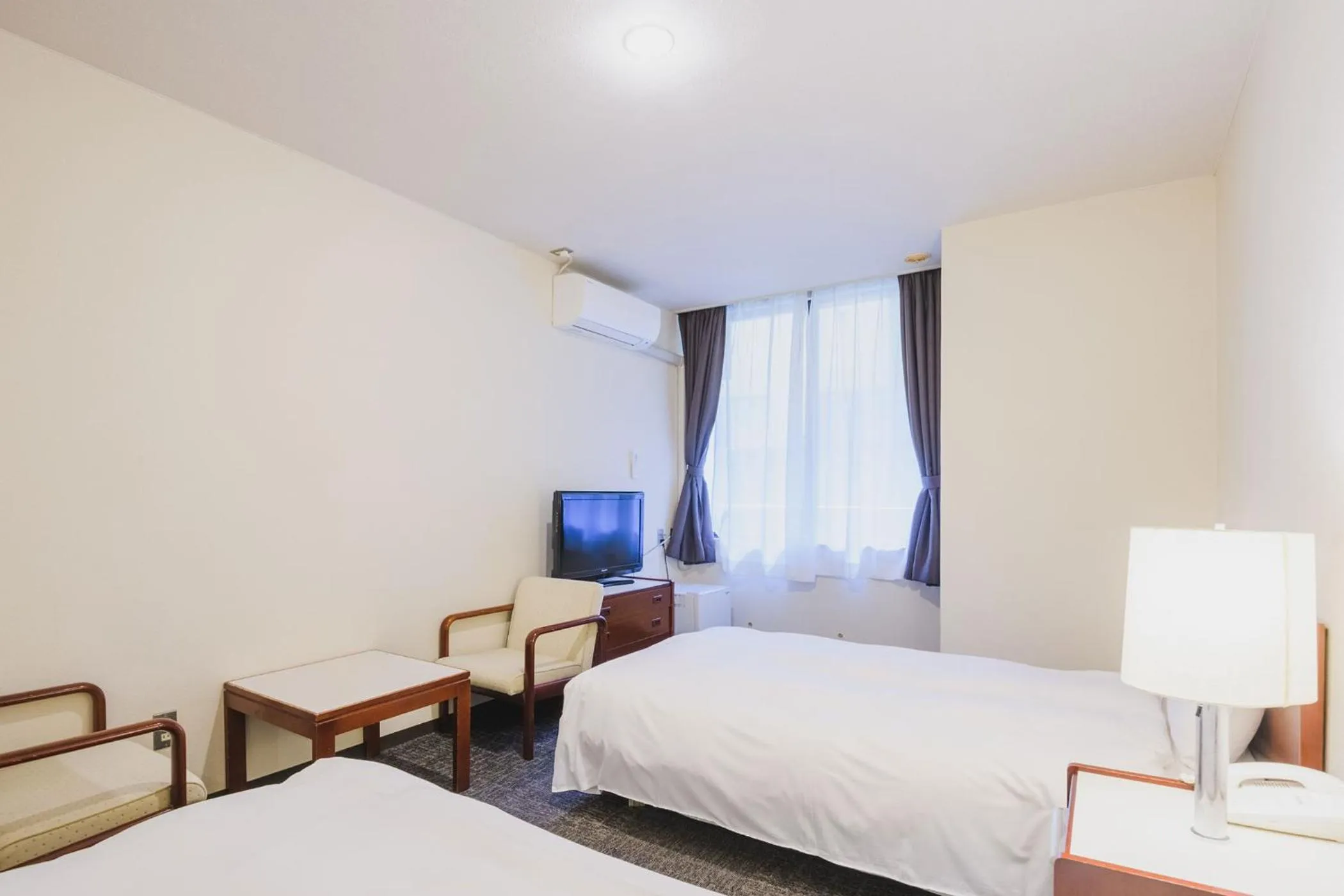 Photo of the whole room, Bed in Ooedo Onsen Monogatari Awara