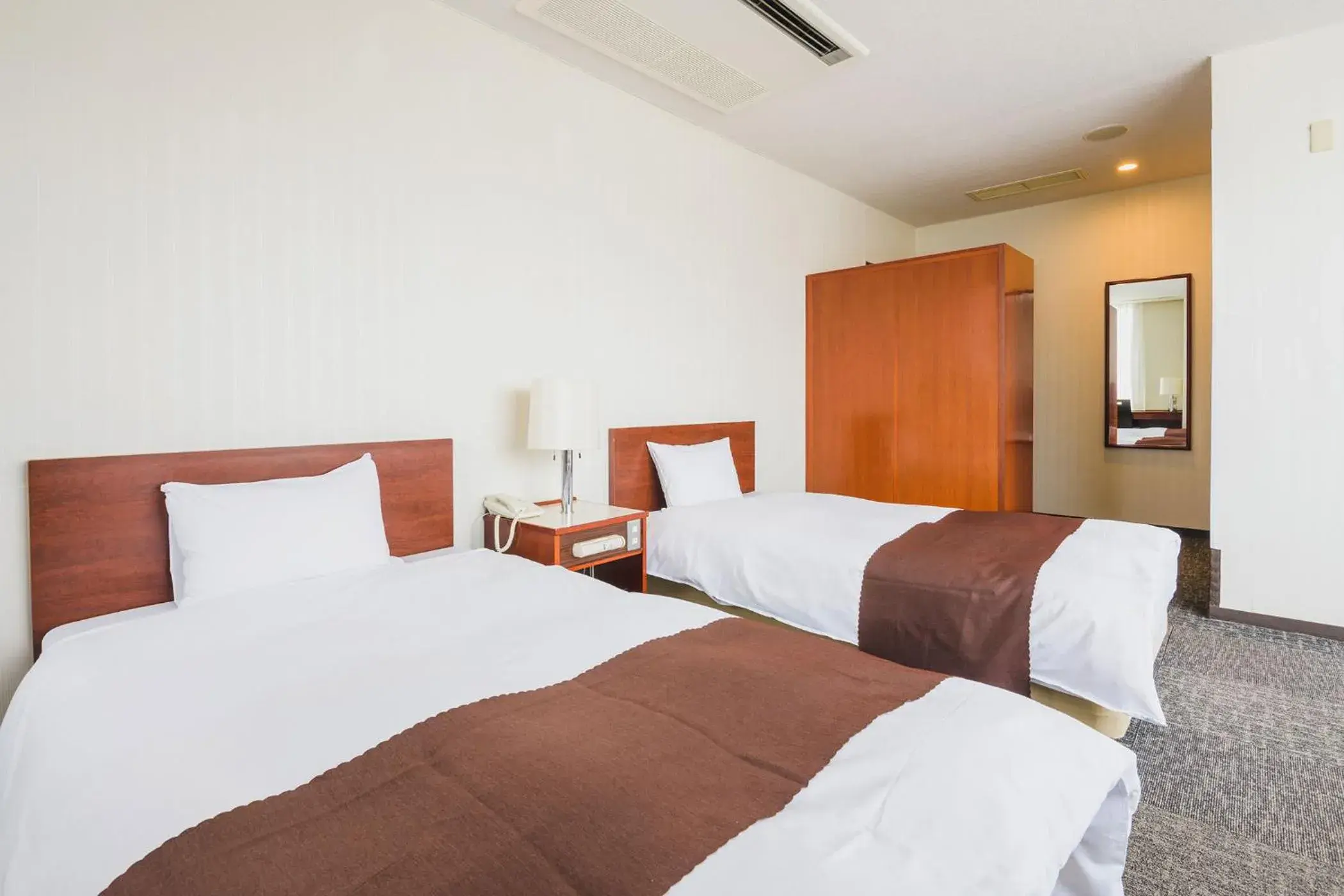 Standard Twin Room(Annex) - Indoor Bath - Non-Smoking in Ooedo Onsen Monogatari Awara Standard Twin Room(Annex) - Indoor Bath - Non-Smoking in Ooedo Onsen Monogatari Awara