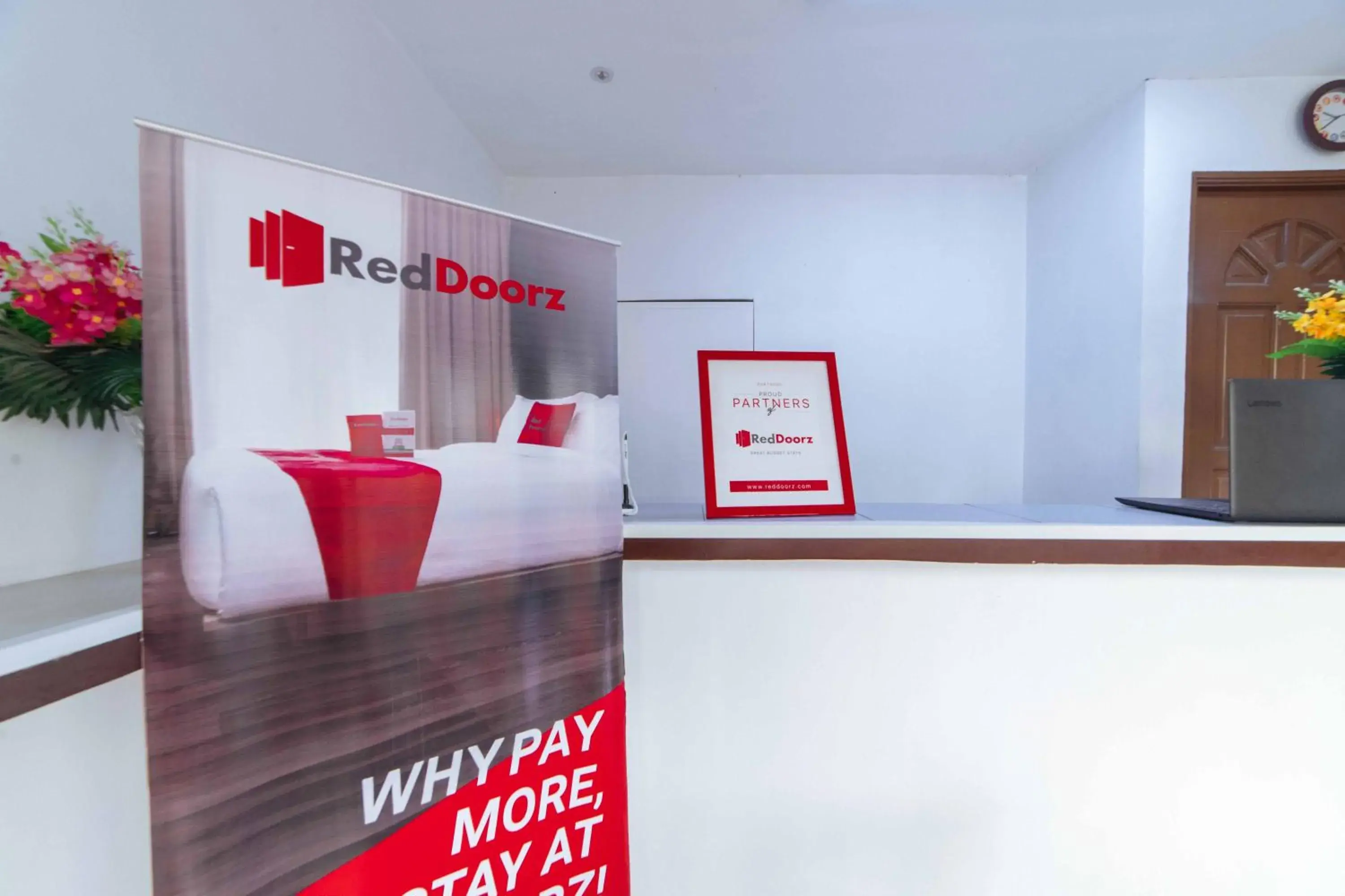 Lobby or reception in RedDoorz at San Antonio Binan Laguna Lobby or reception in RedDoorz at San Antonio Binan Laguna