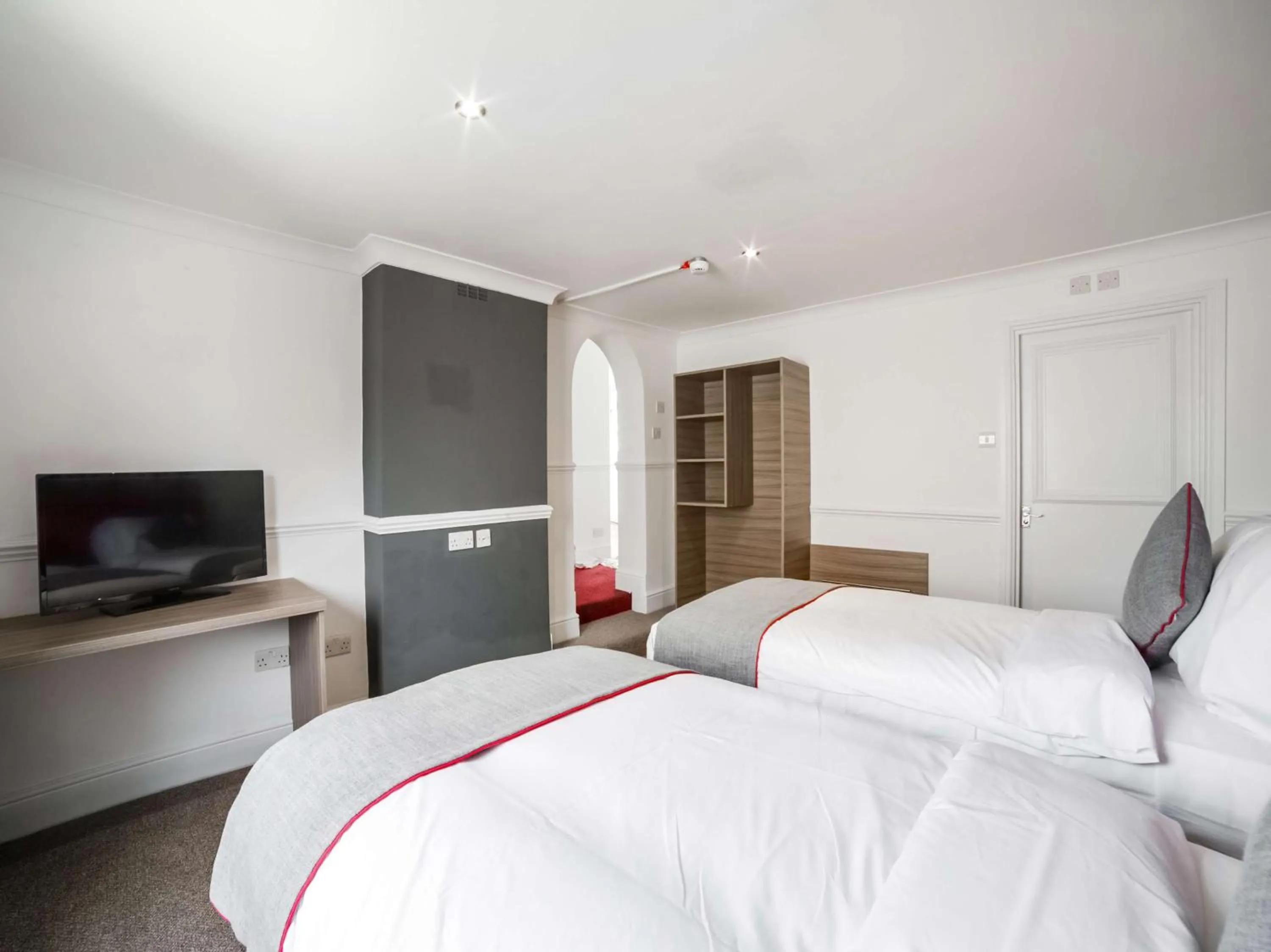 Photo of the whole room, Bed in The Connaught Hotel Wolverhampton