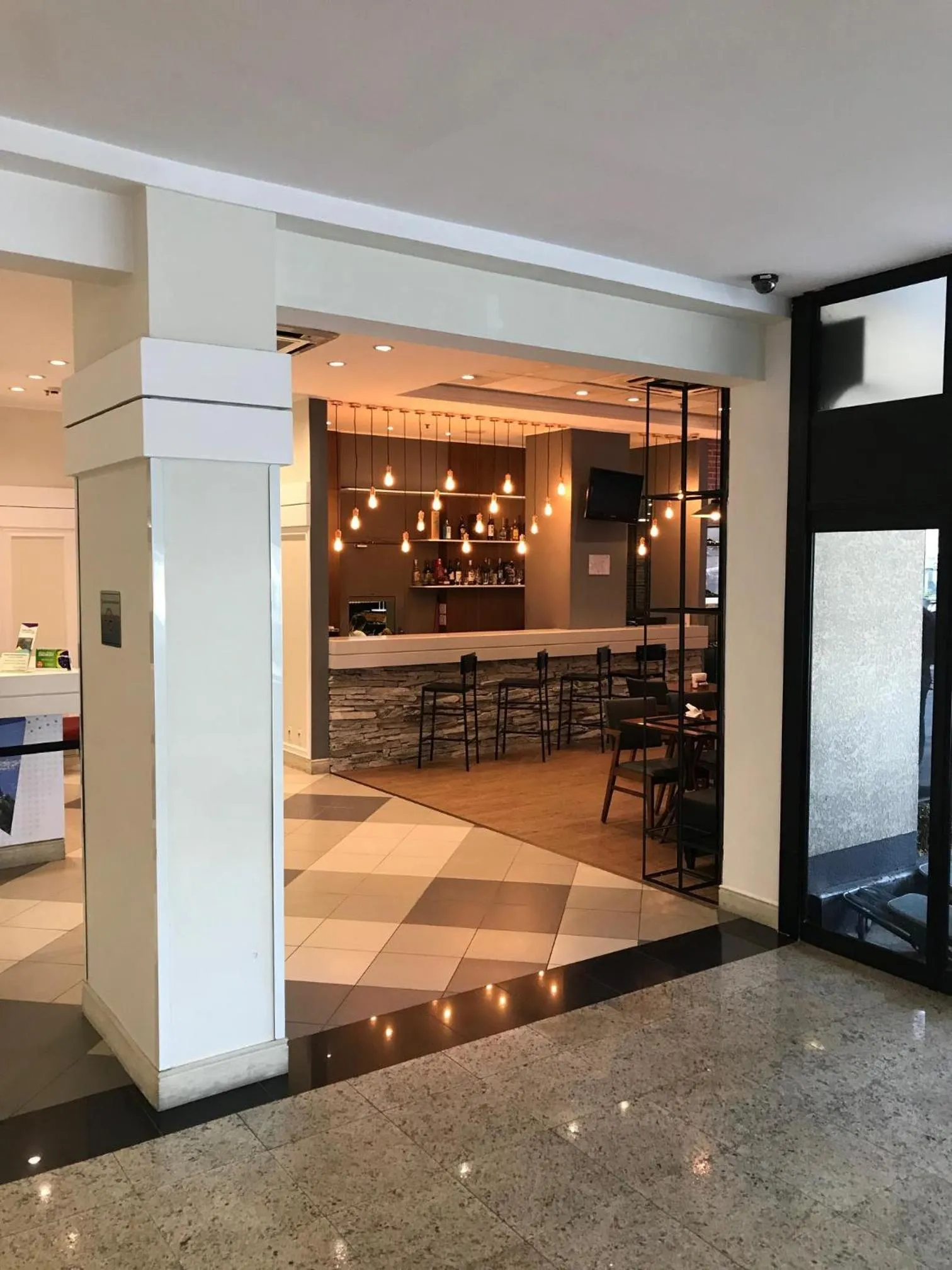 Charmoso Flat em frente ao Aeroporto de Congonhas