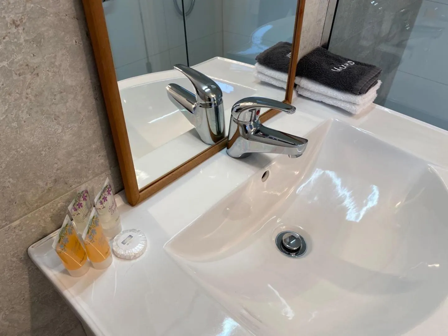 Bathroom in Southern Comfort Motel