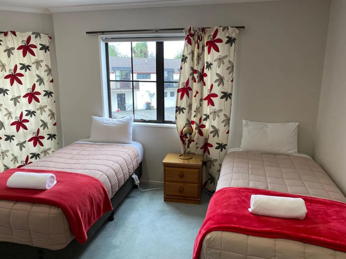 Bedroom, Bed in Southern Comfort Motel