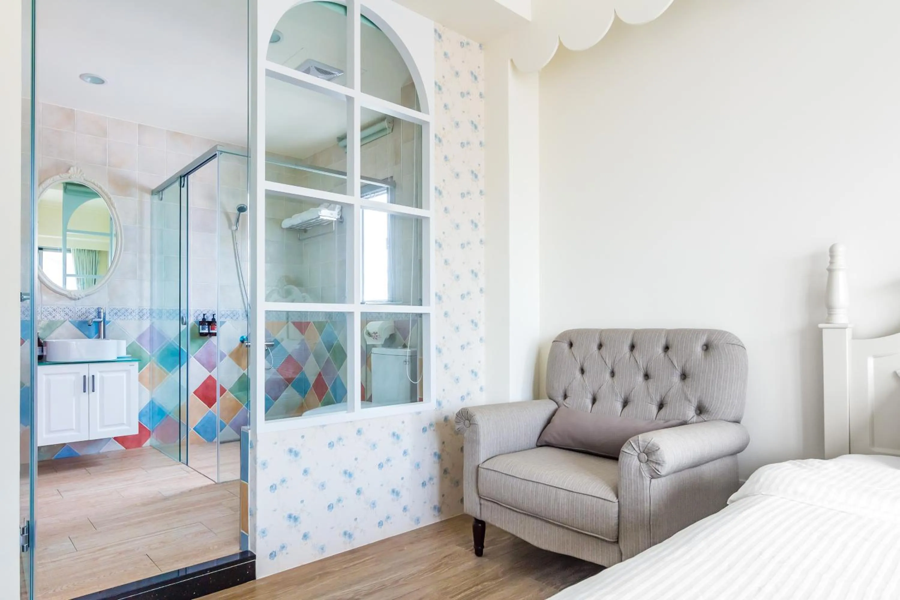 Decorative detail, Bed in Party of the Ocean B&B