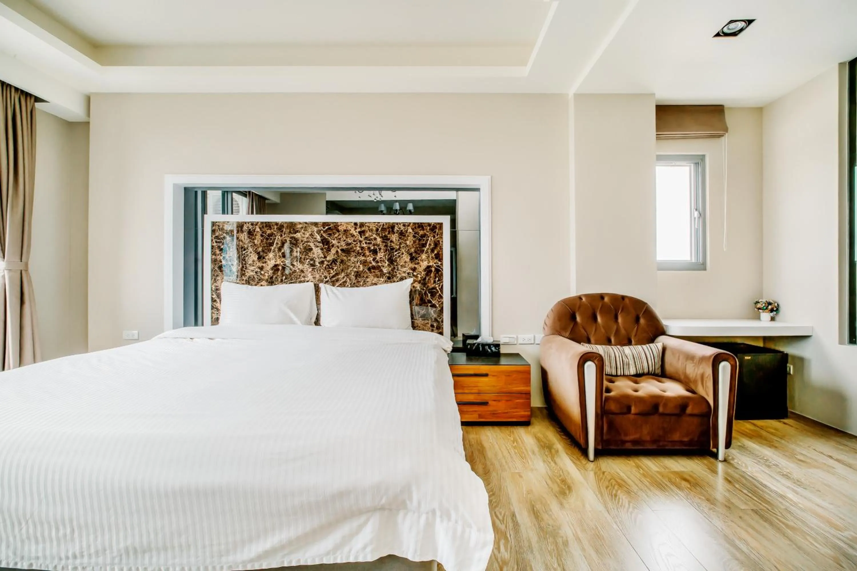 Decorative detail, Bed in Party of the Ocean B&B