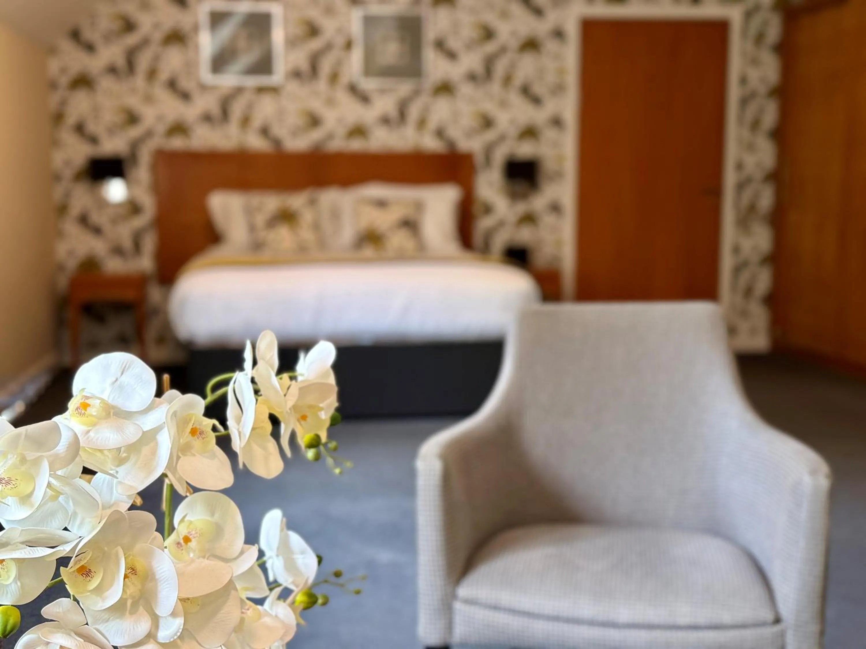 Bed in Wild Pheasant Hotel & Spa