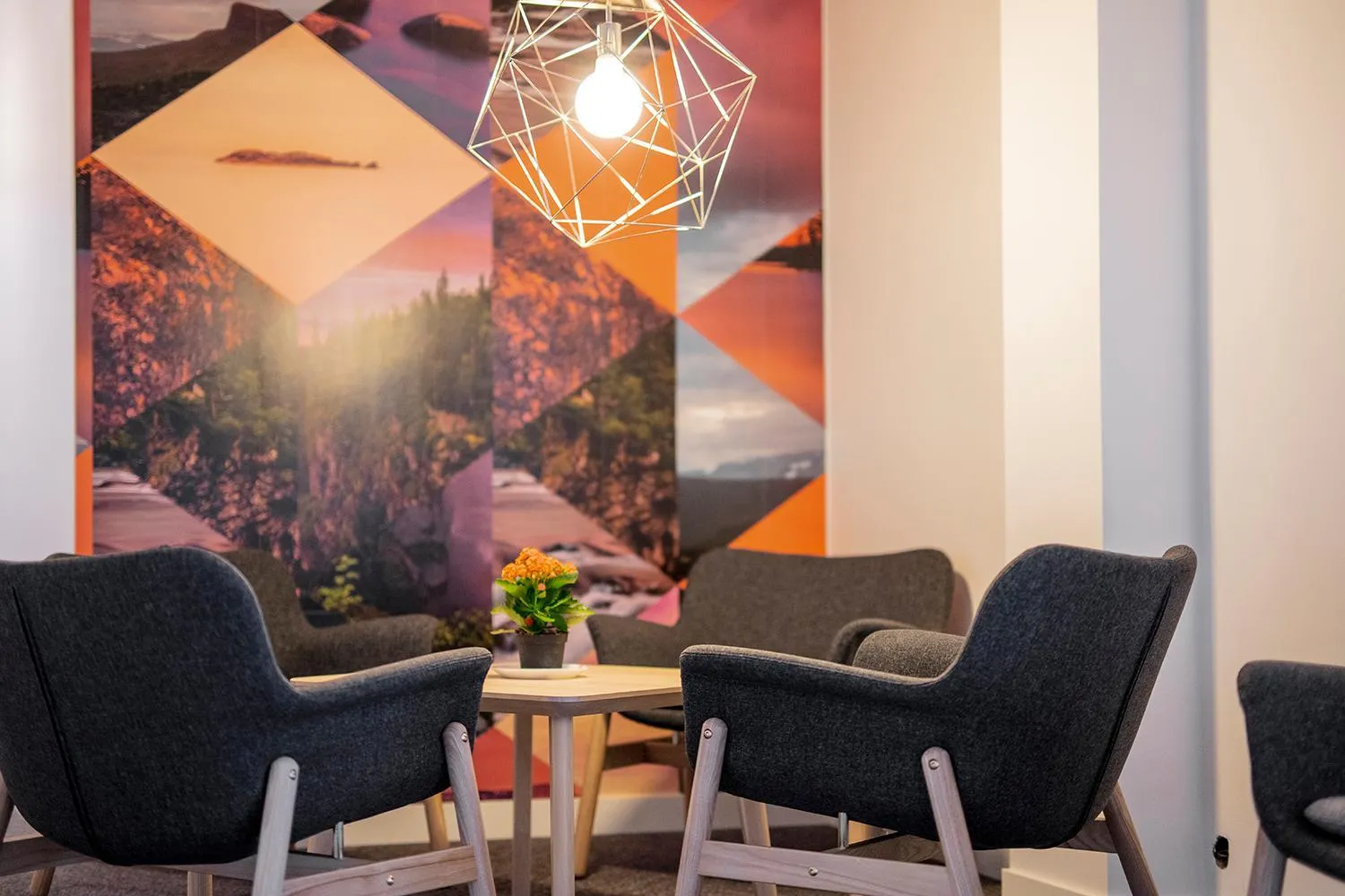 Seating area in Norrland YMCA Hostel Umeå