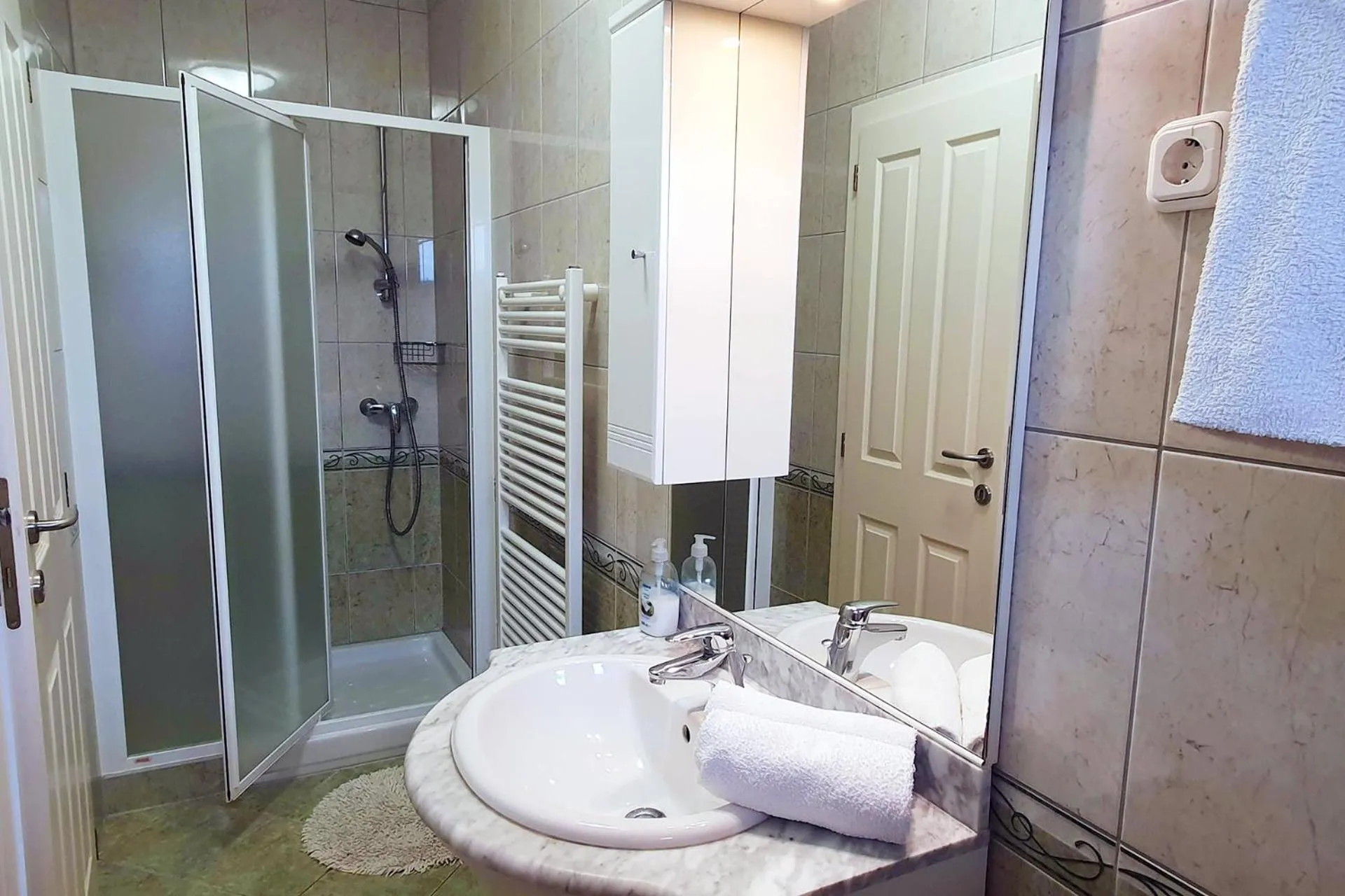 Shower in Anett Villa