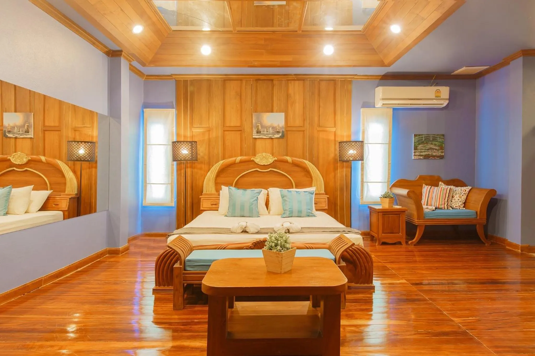 Photo of the whole room, Bed in S48 Hotel