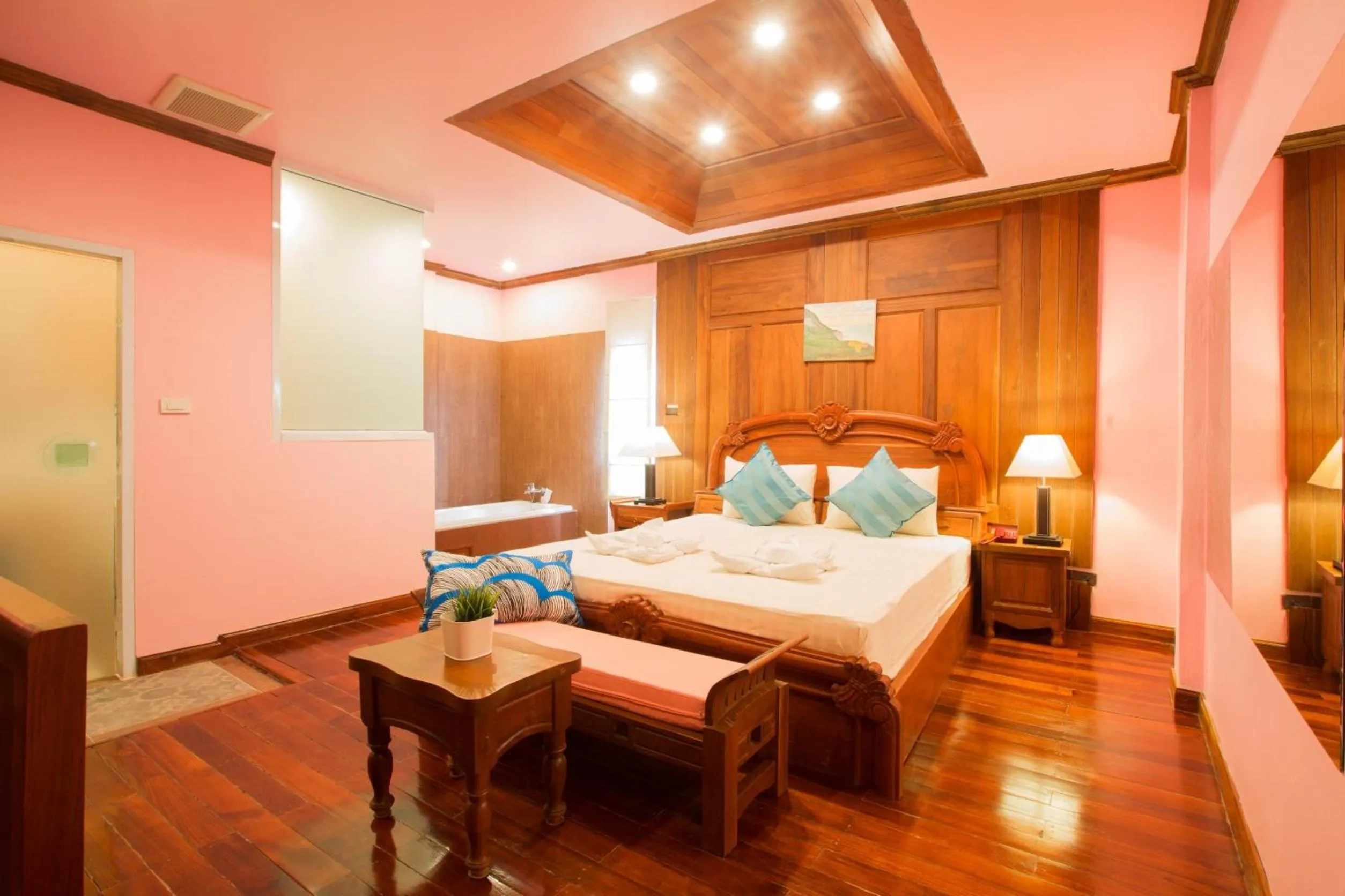 Photo of the whole room, Bed in S48 Hotel