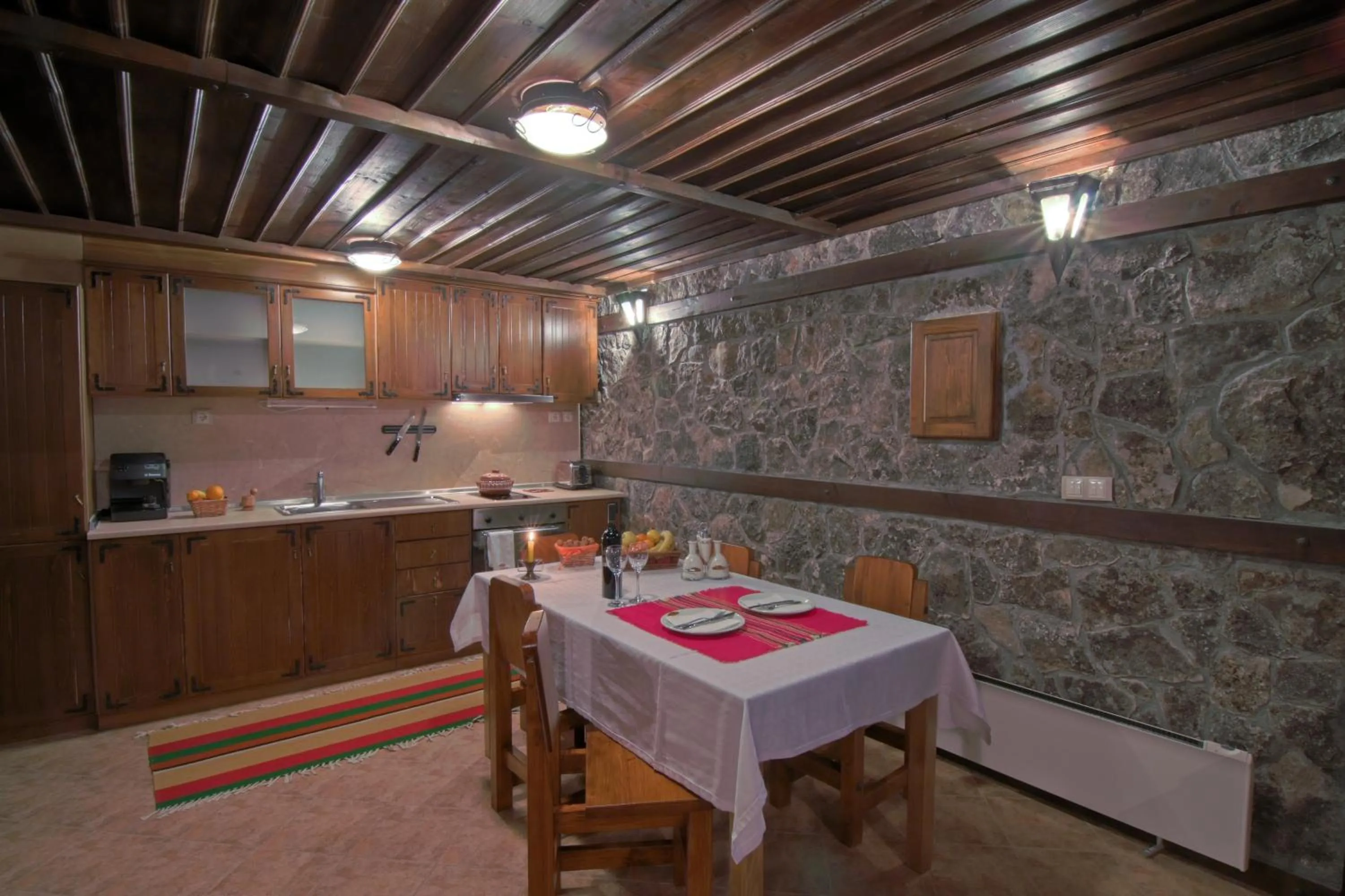 Kitchen or kitchenette in Holiday Village Kochorite
