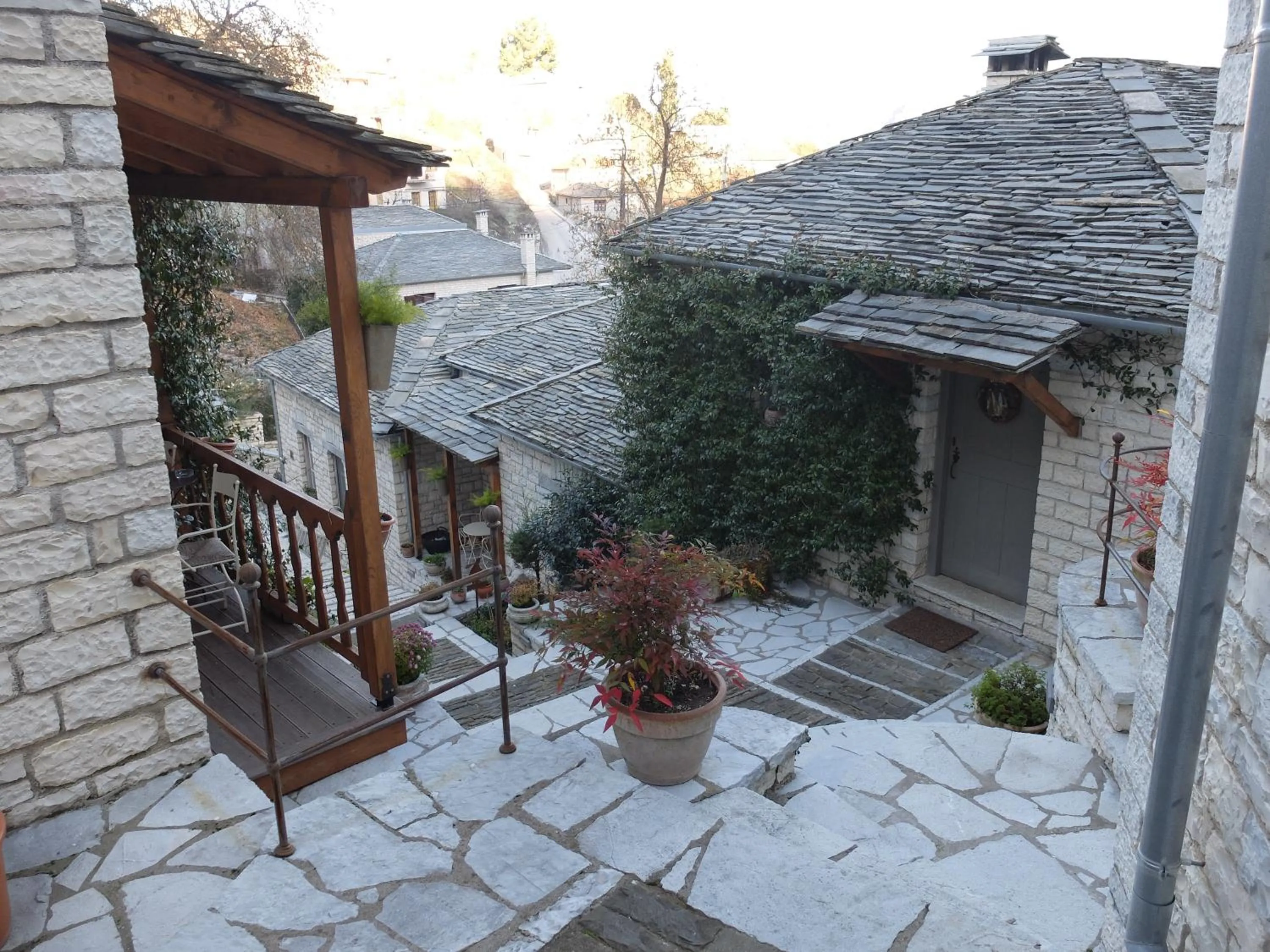 Day in Artsistas Houses