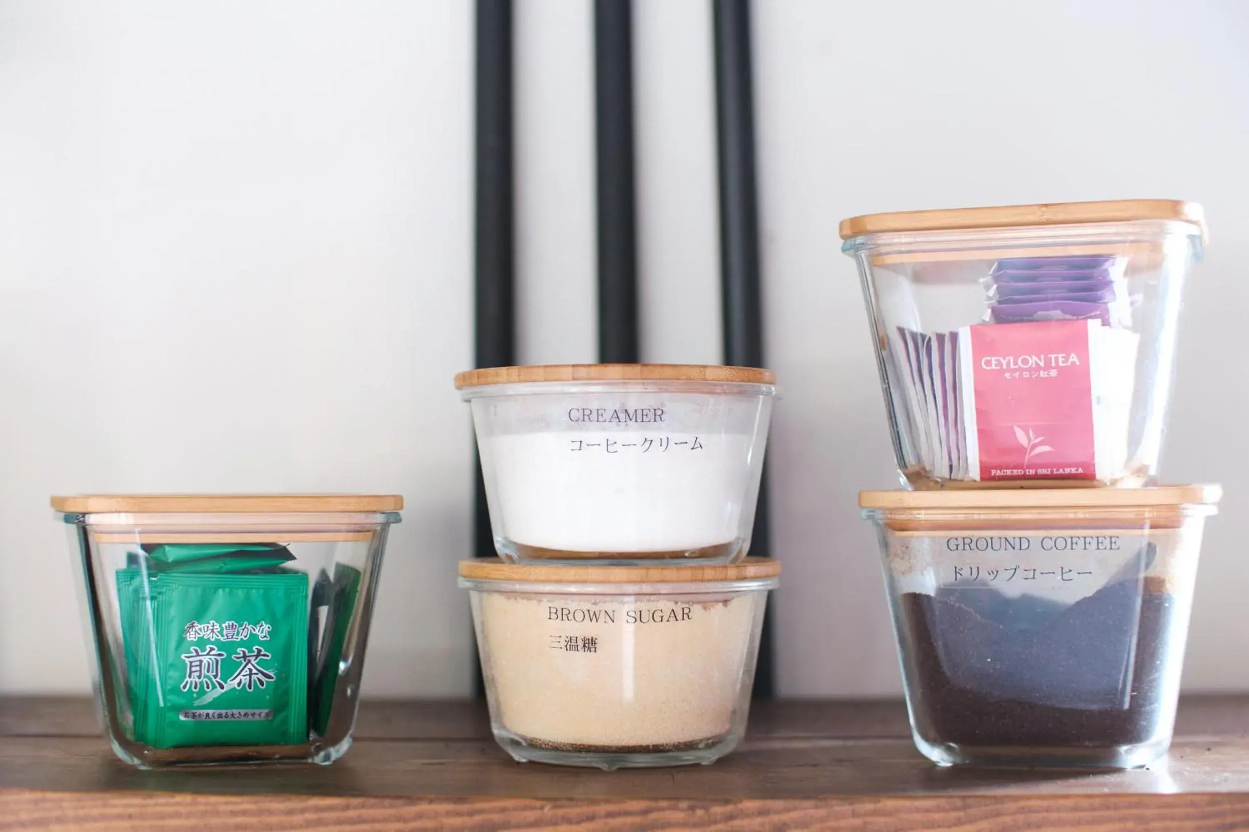 Drinks in J-Hoppers Lake Biwa Guesthouse Drinks in J-Hoppers Lake Biwa Guesthouse