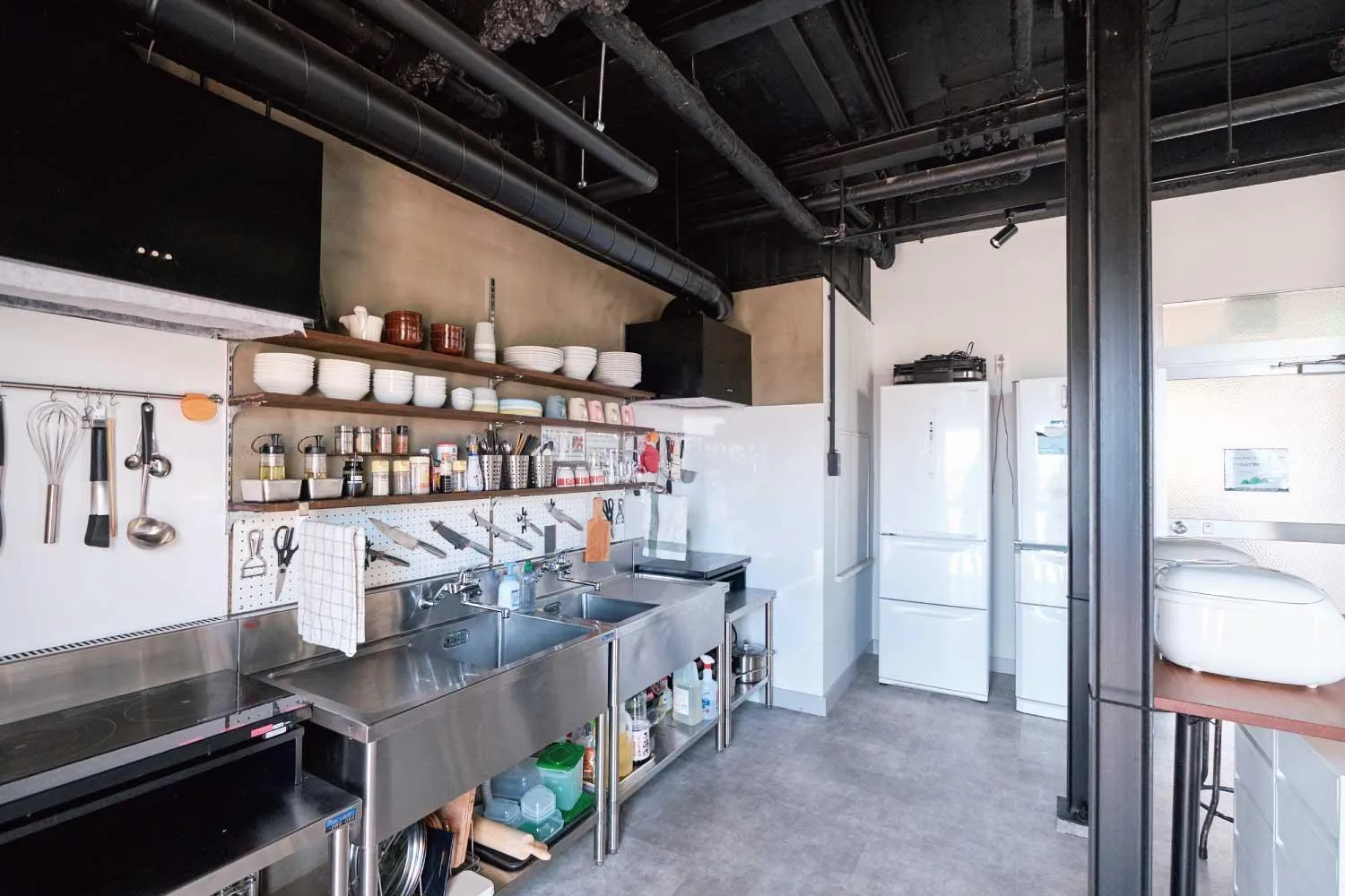 kitchen in J-Hoppers Lake Biwa Guesthouse