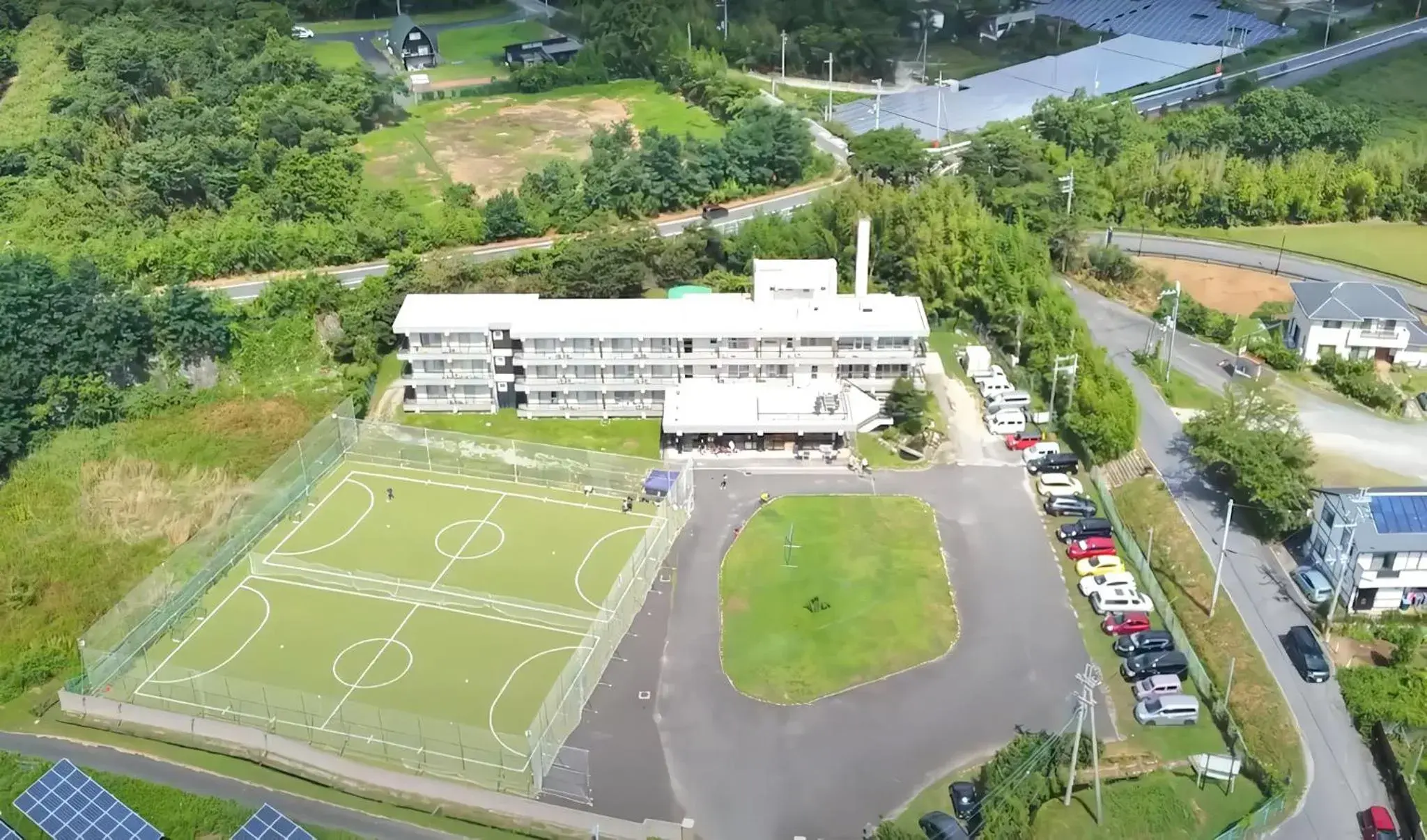 Property building in J-Hoppers Lake Biwa Guesthouse Property building in J-Hoppers Lake Biwa Guesthouse