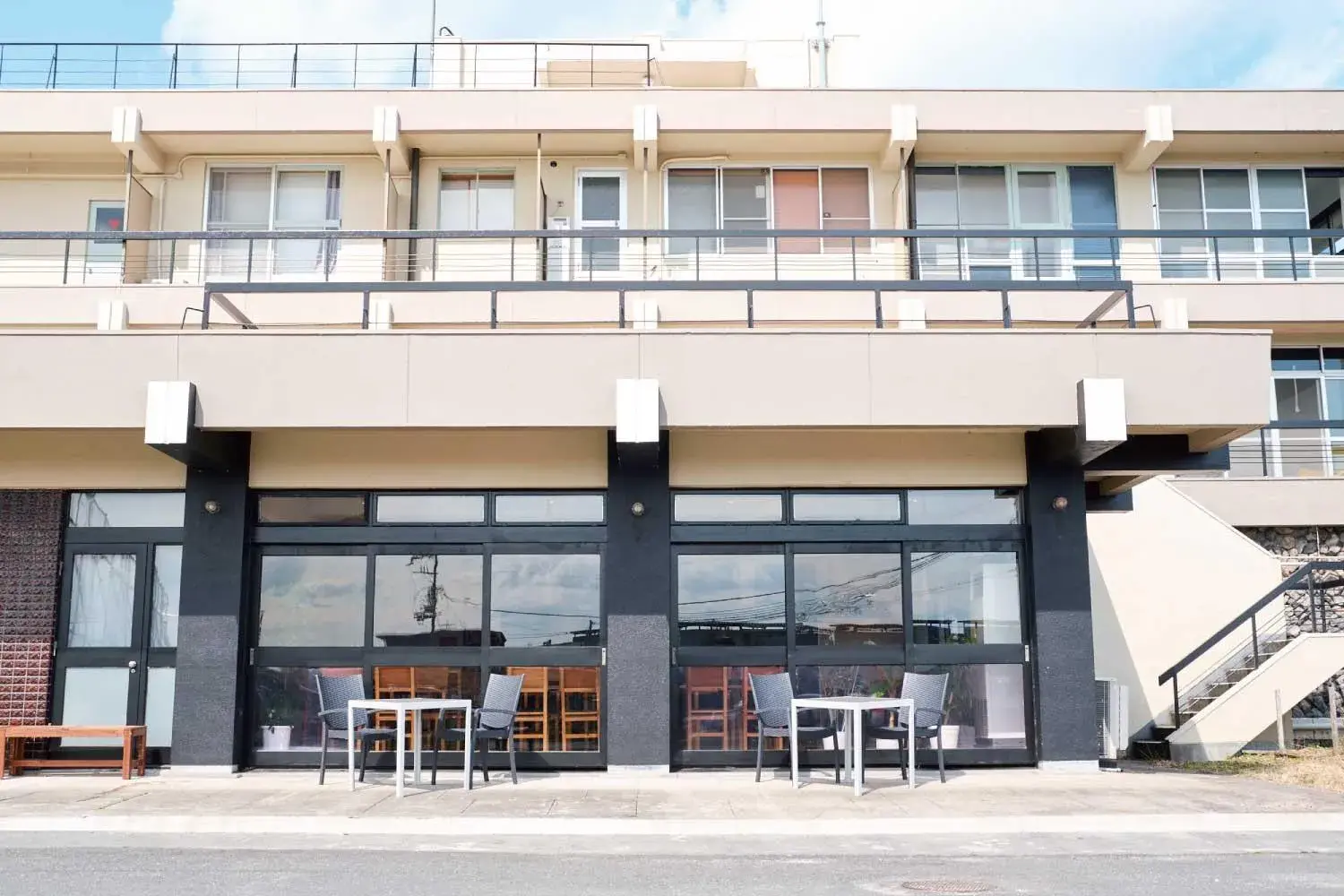 Property building in J-Hoppers Lake Biwa Guesthouse Property building in J-Hoppers Lake Biwa Guesthouse