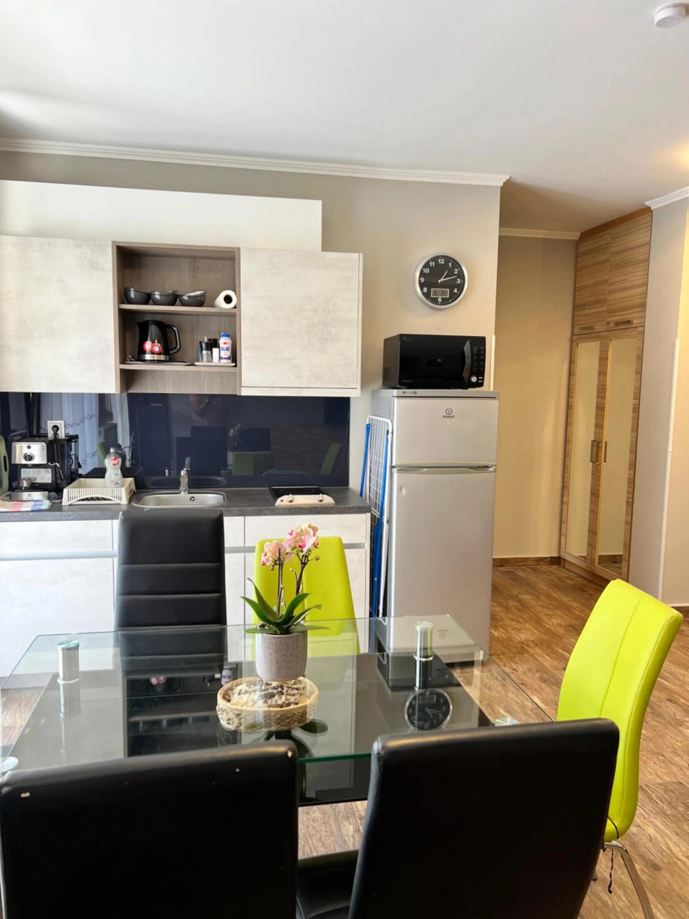 Kitchen or kitchenette in Dorina Wellness Apartman