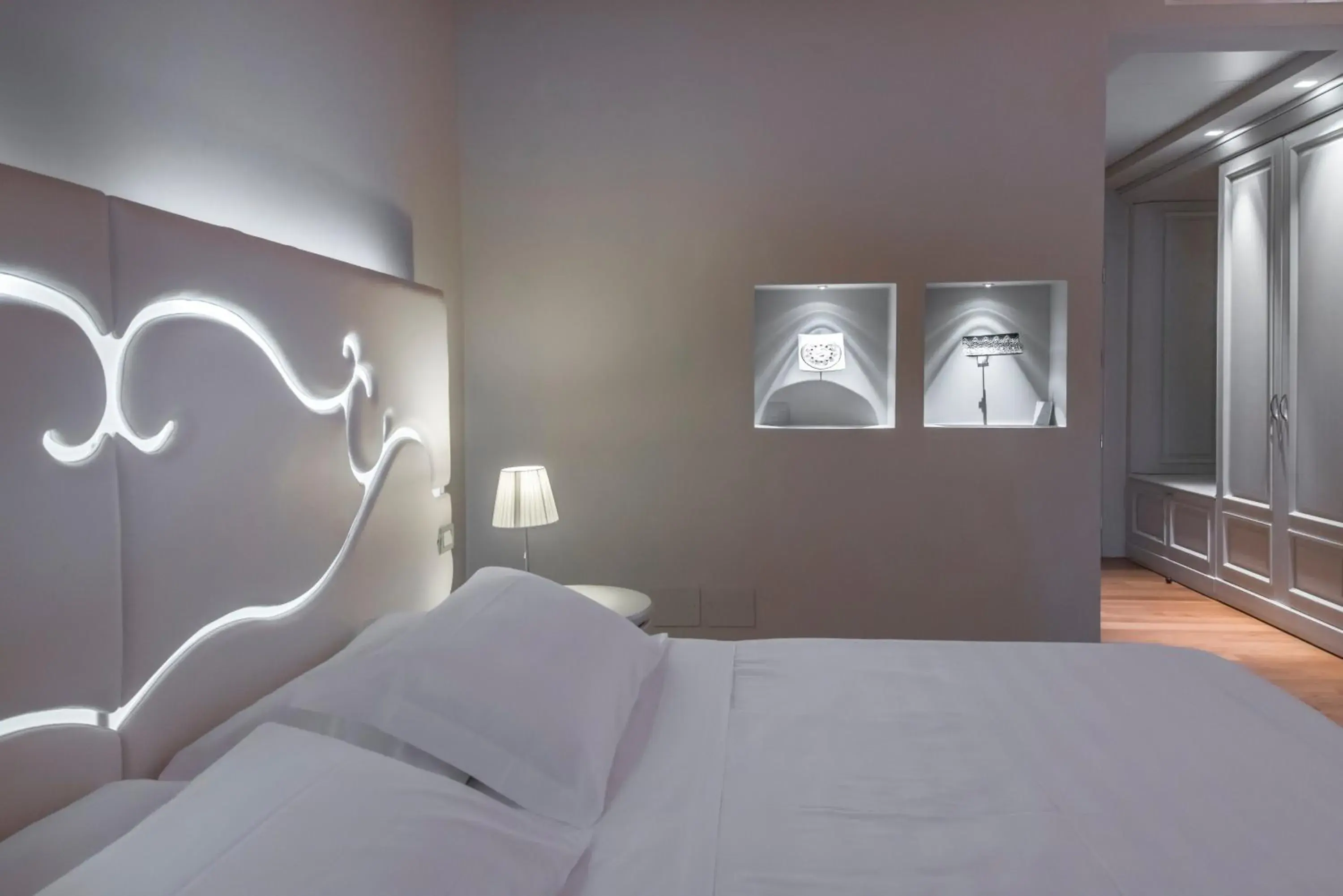 Bedroom, Bed in Villa Neri Resort & Spa Bedroom, Bed in Villa Neri Resort & Spa