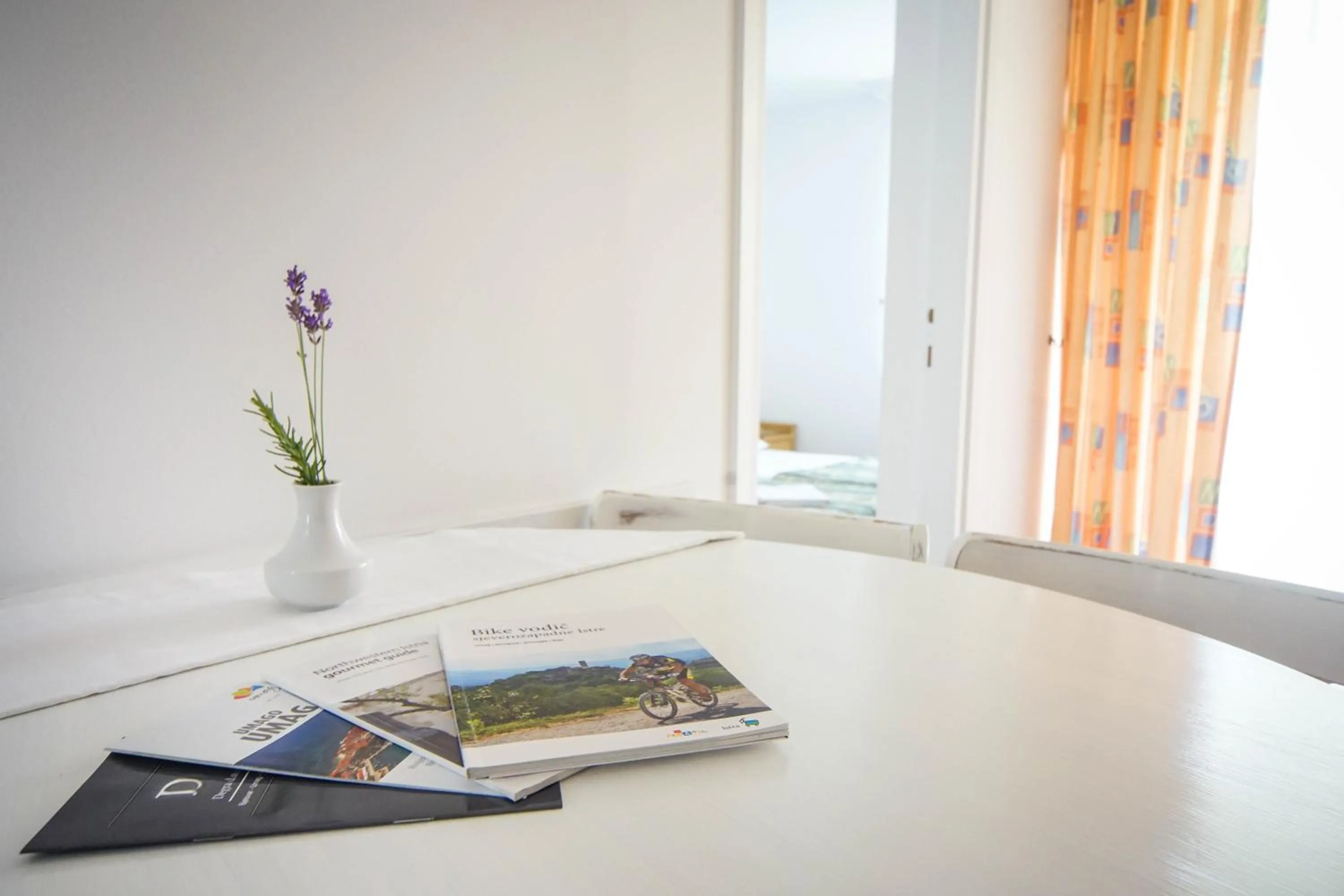 Dining area in Apartments and Rooms Degra