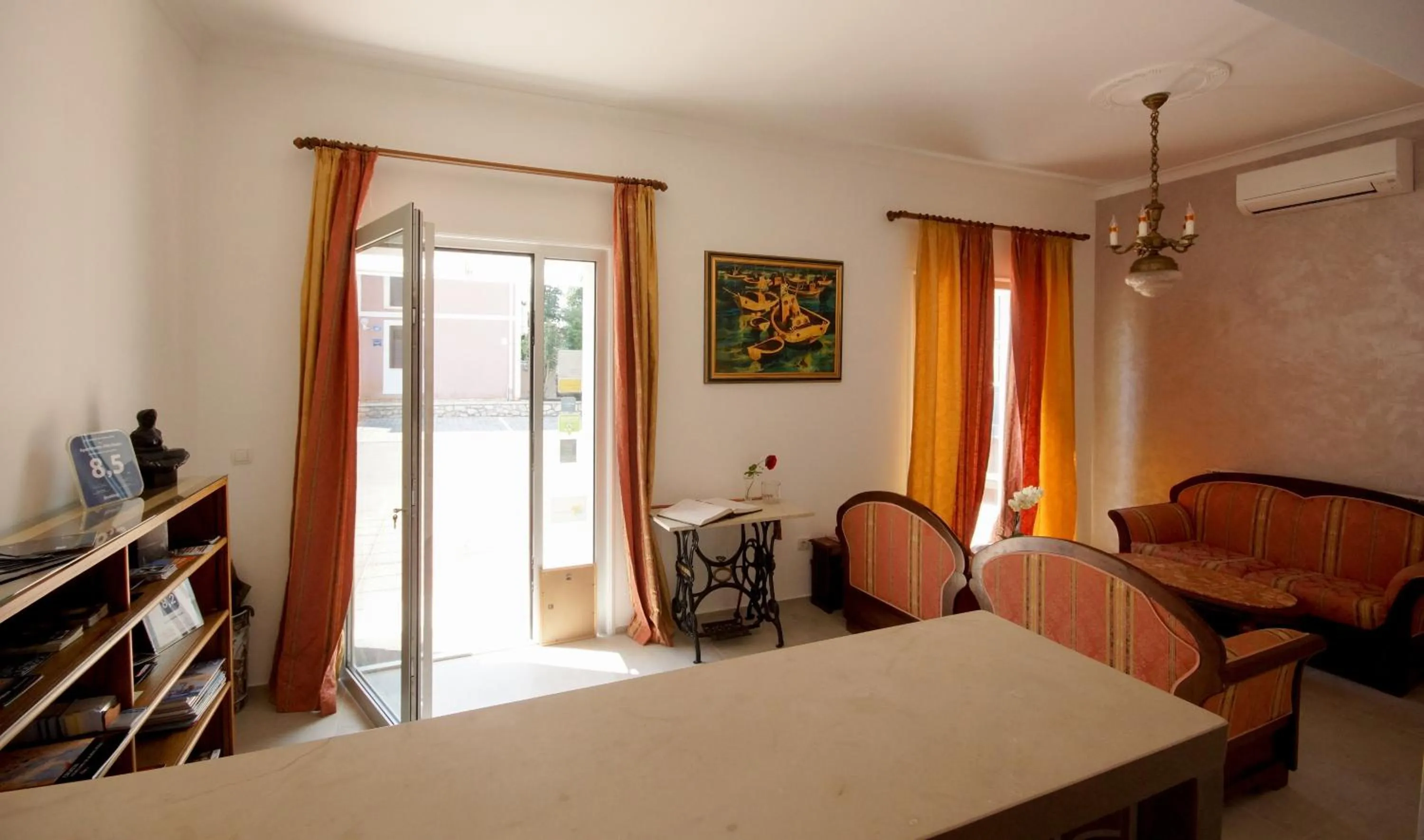 Lobby or reception, Bed in Apartments and Rooms Degra