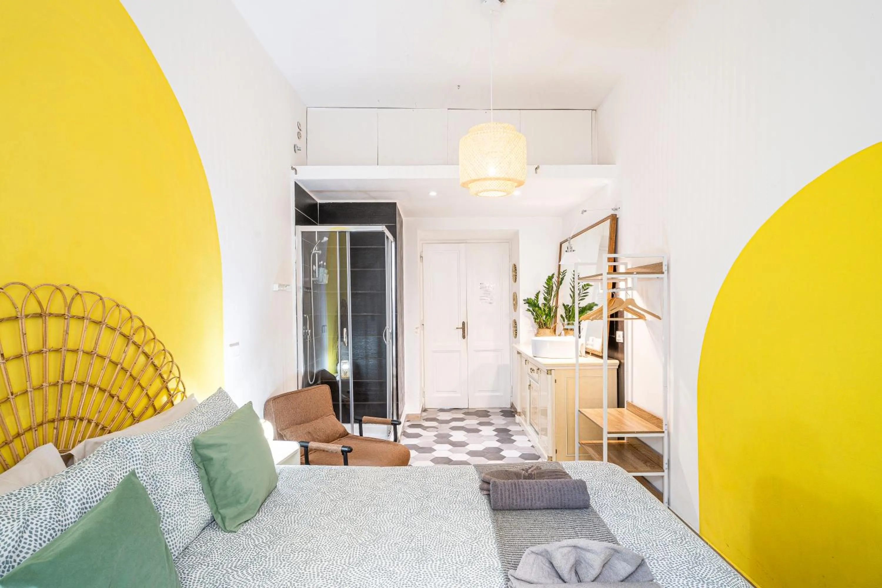 Shower, Bed in BigFamilyRome - Testaccio Riverside