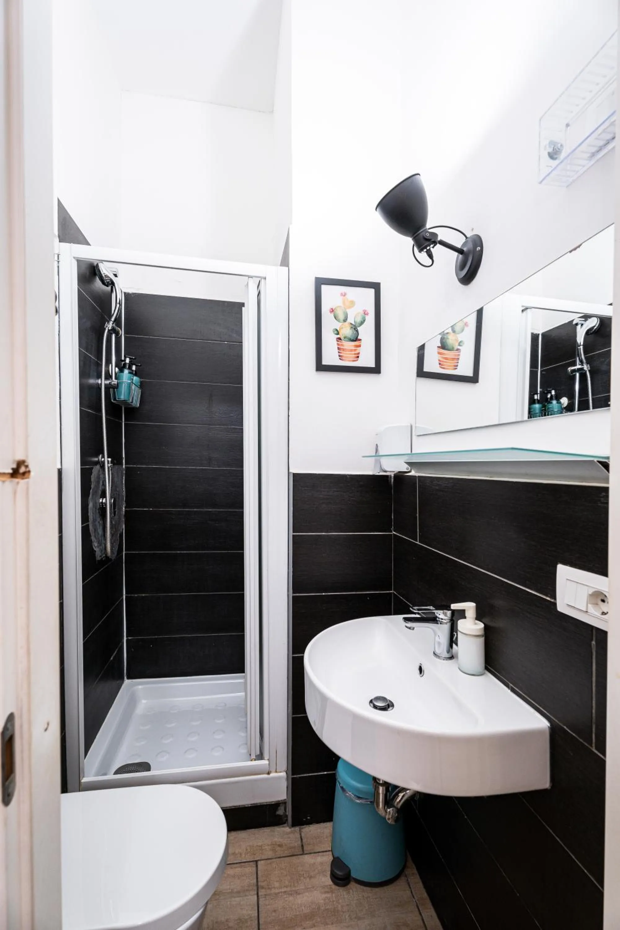 Shower in BigFamilyRome - Testaccio Riverside