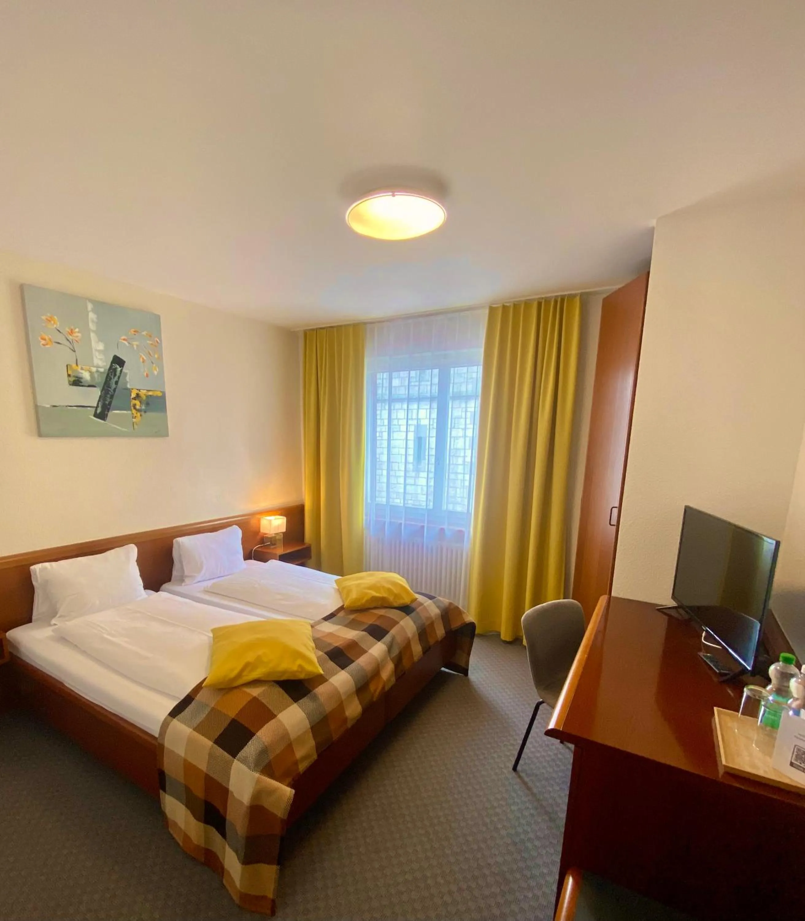 Bedroom, Bed in Gasthof zum Roten Löwen