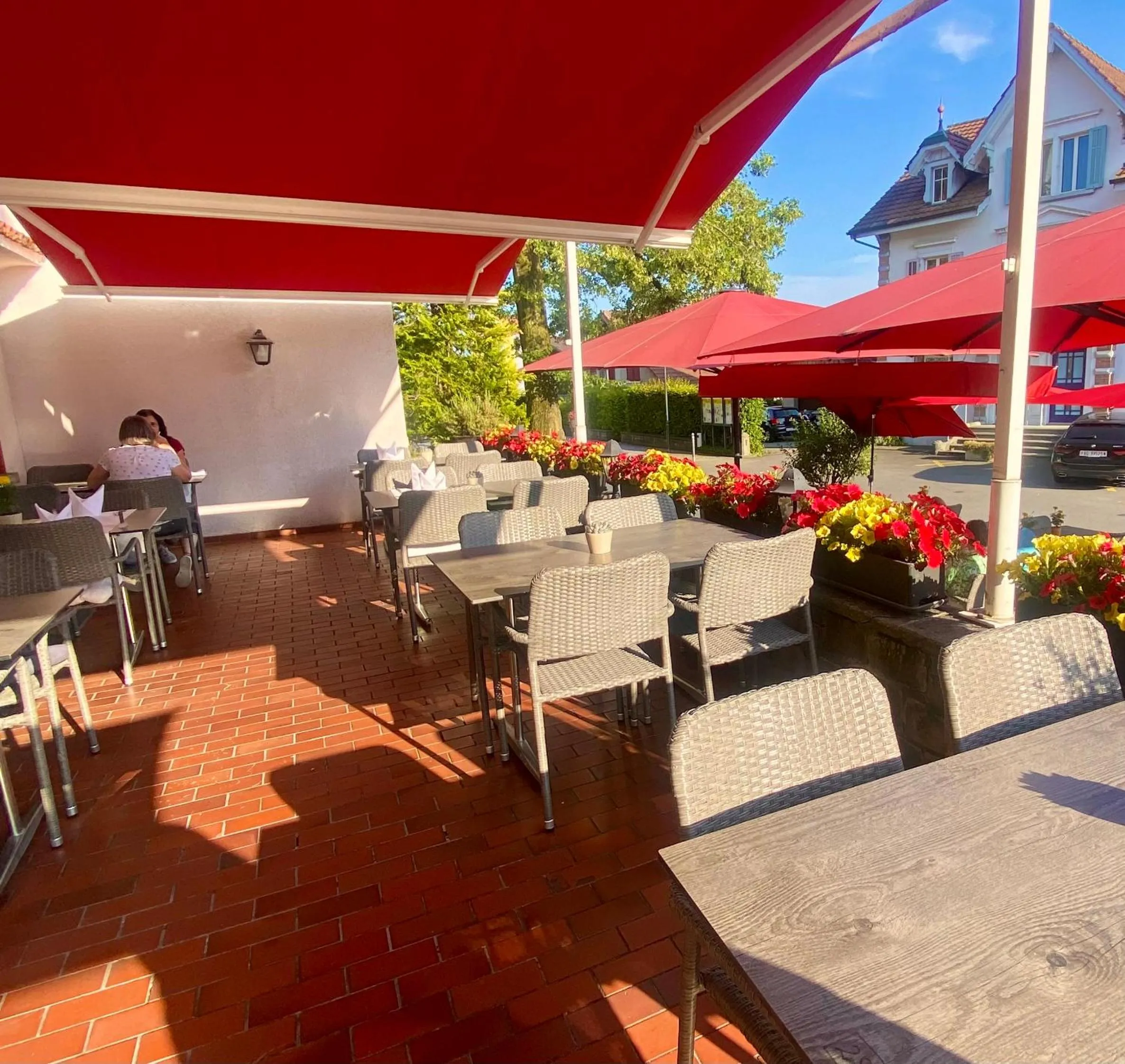 Restaurant/places to eat in Gasthof zum Roten Löwen