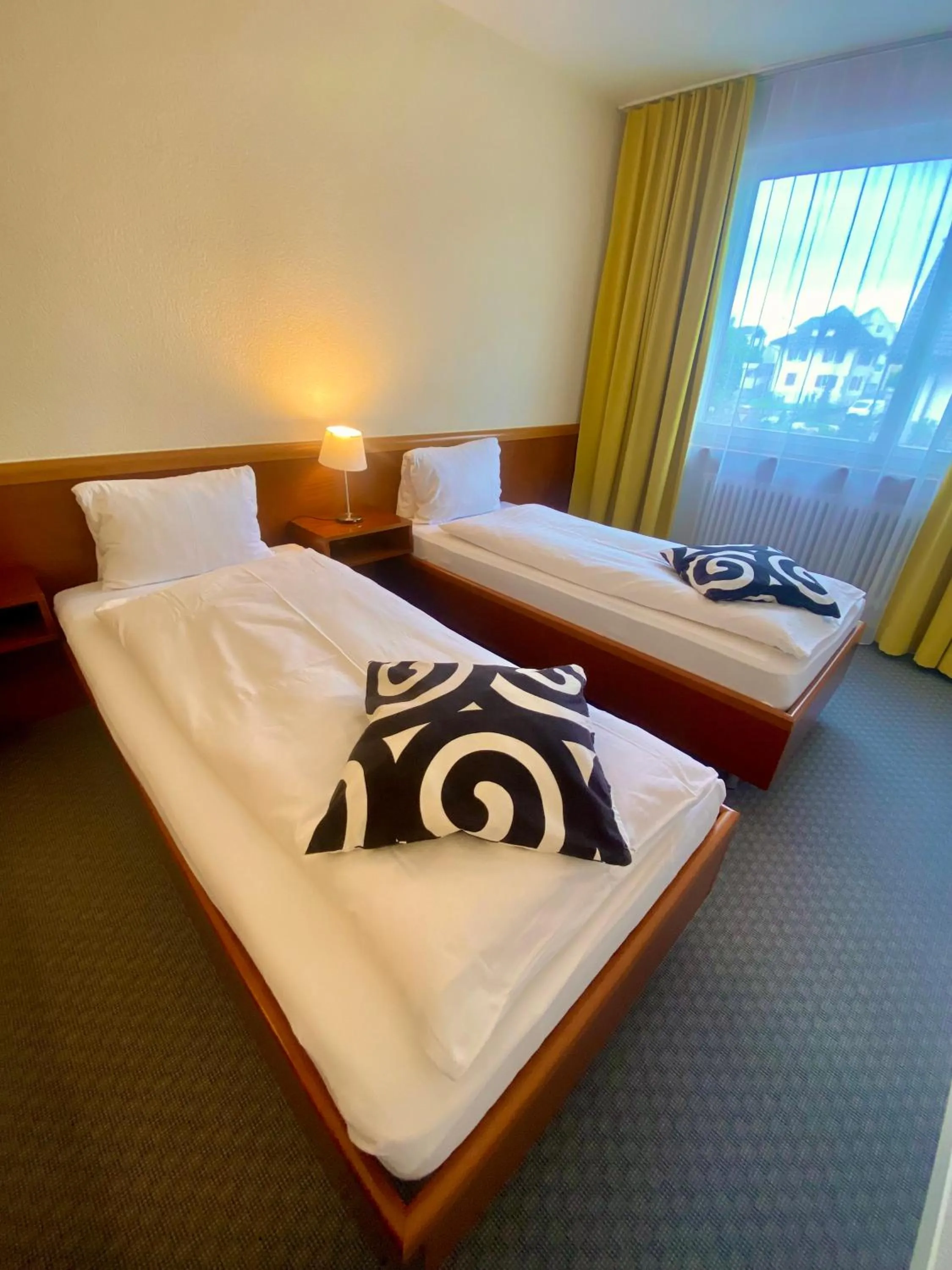 Bedroom, Bed in Gasthof zum Roten Löwen