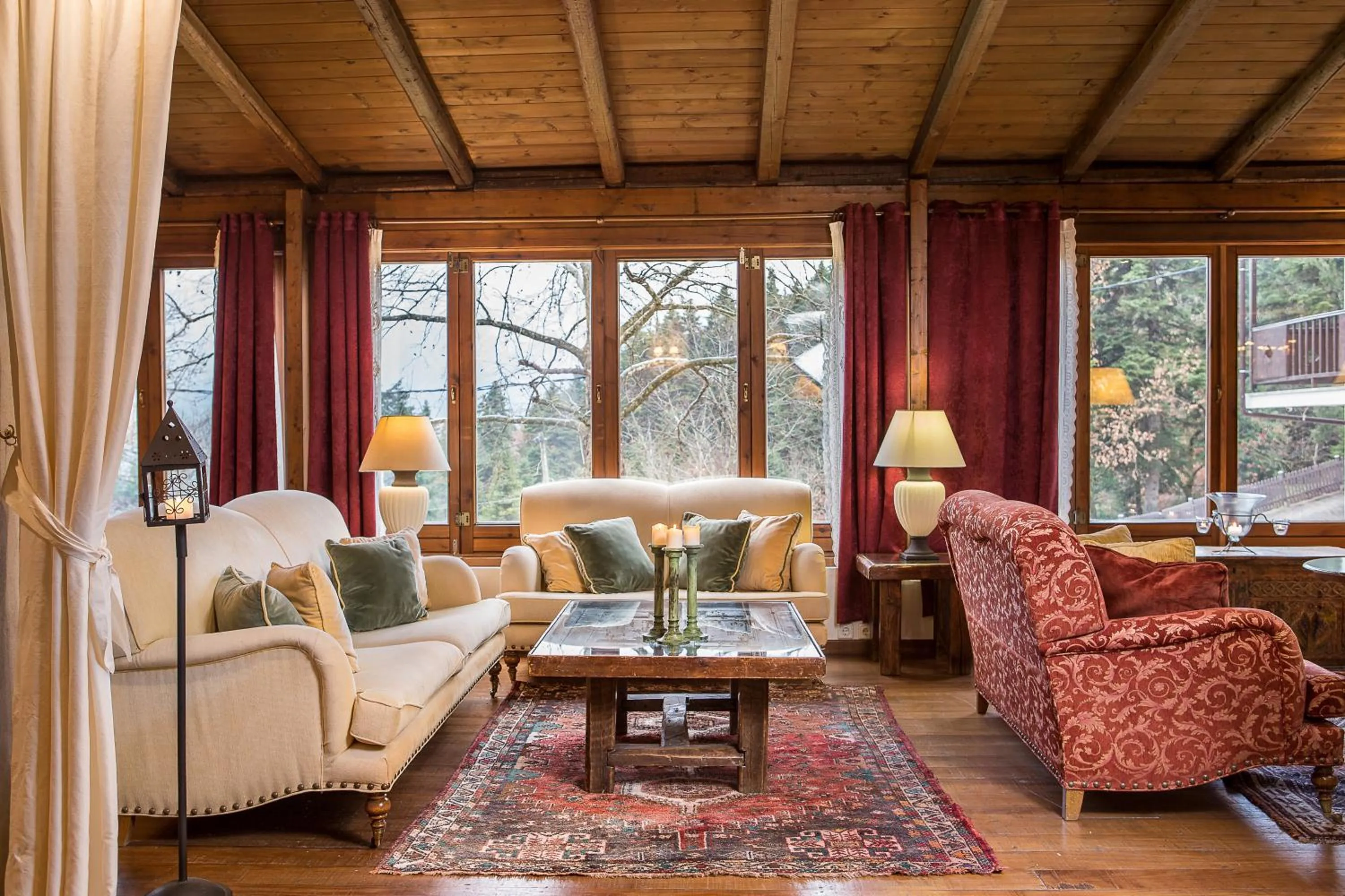 Lobby or reception in Country Club Hotel & Suites