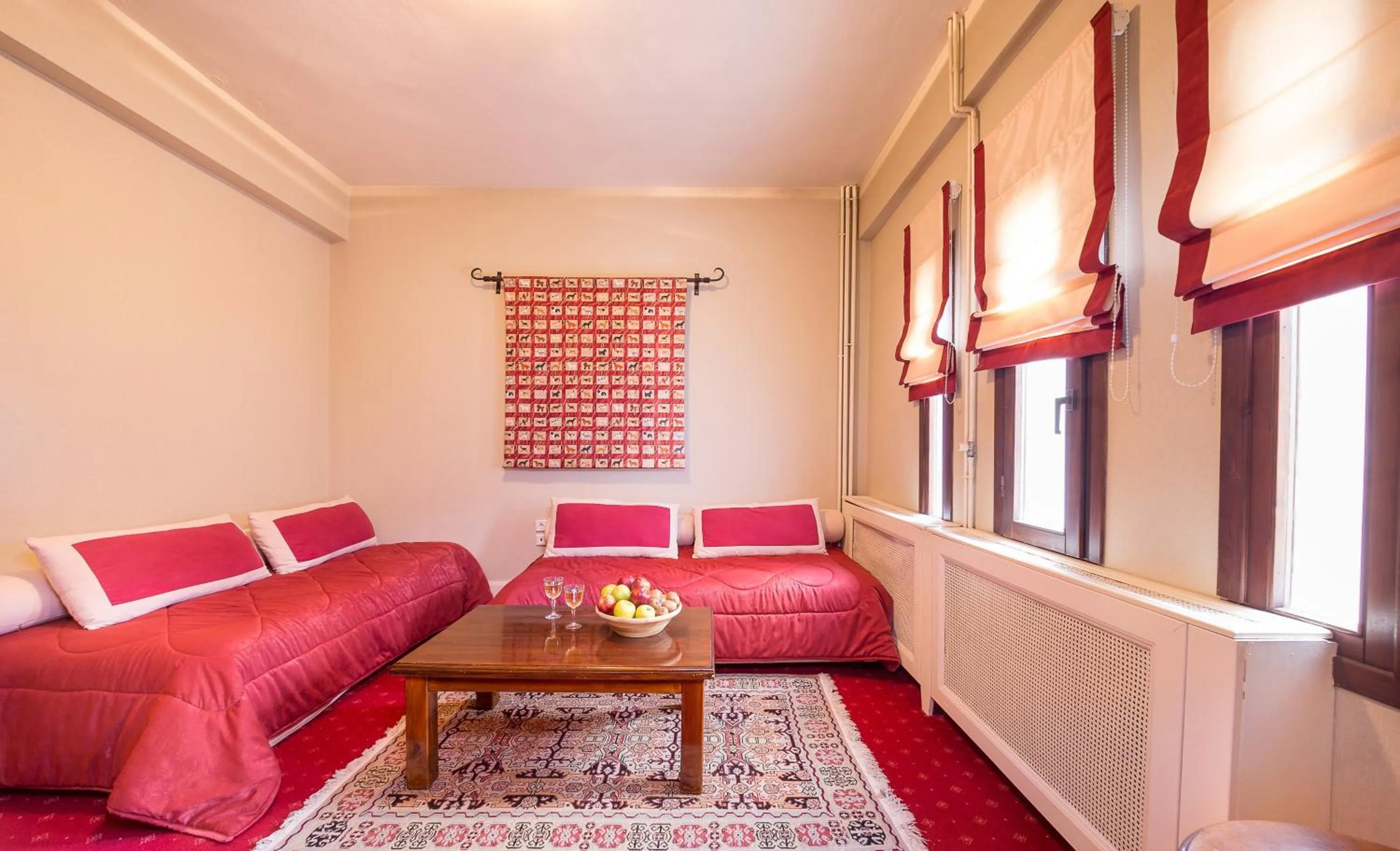 Country Club Hotel & Suites