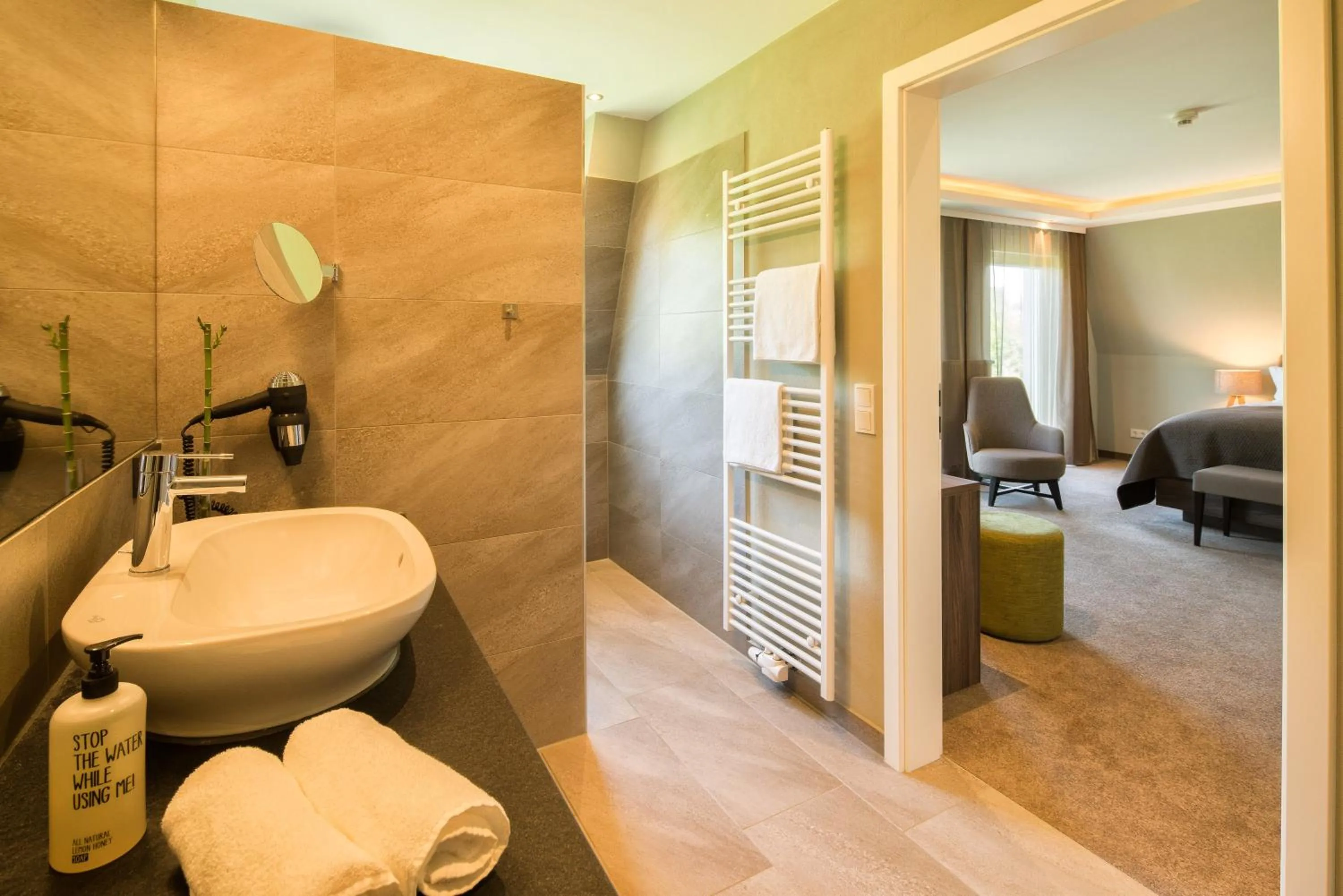 Shower in Pura Vida Hotel Cuxhaven