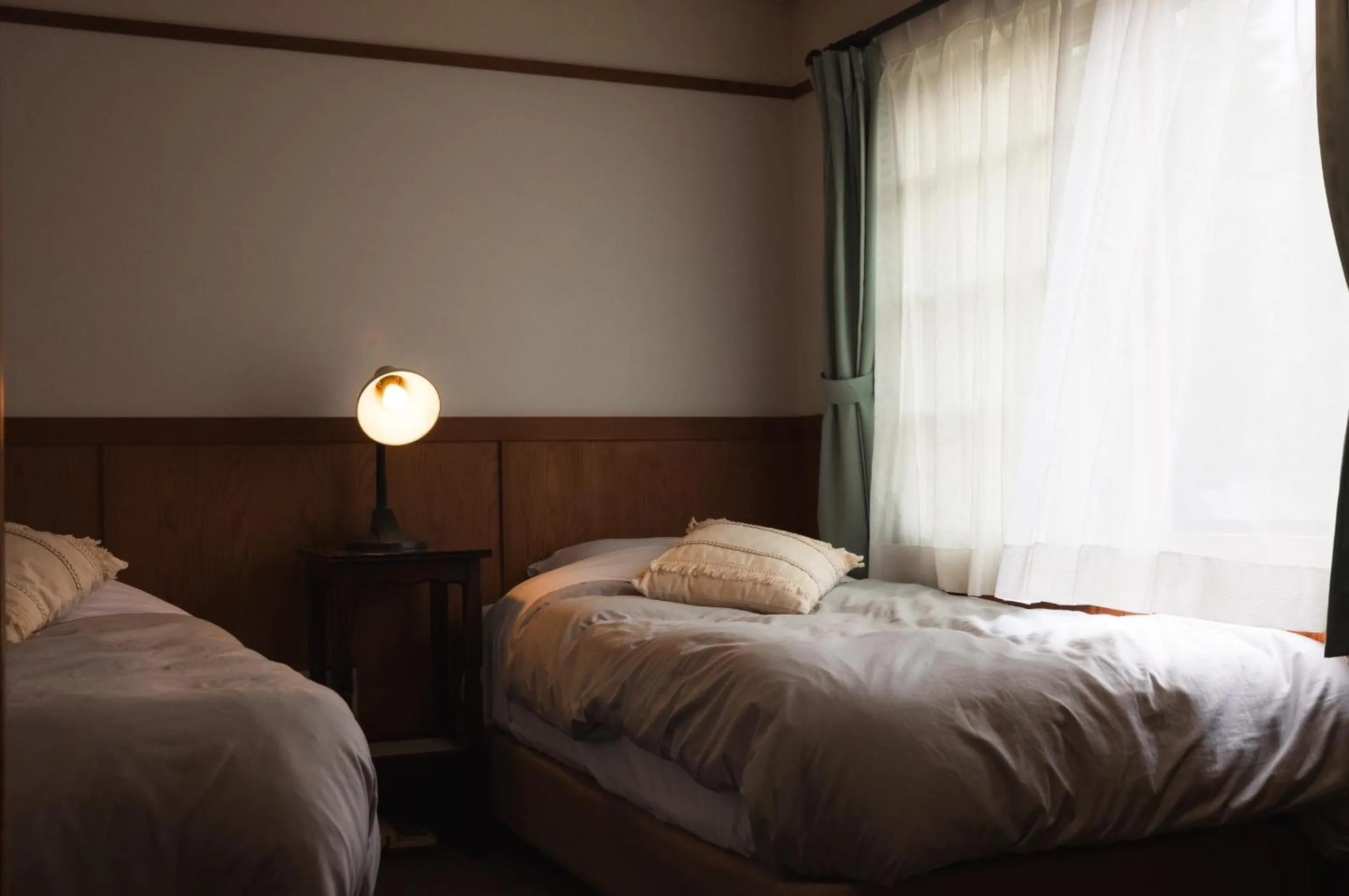 Photo of the whole room, Bed in Hakuba Pension & Log Hotel Meteor