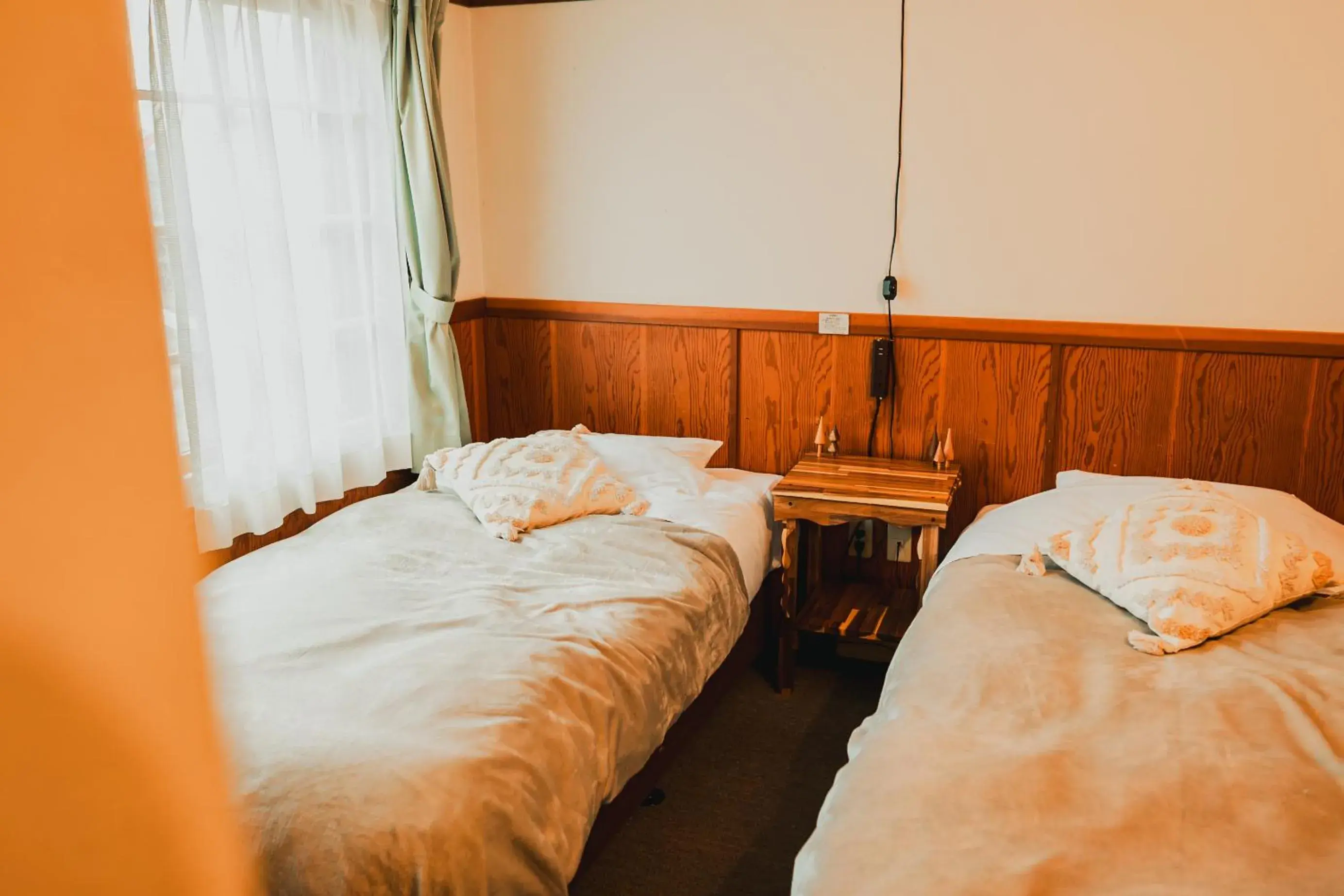 Triple Maisonette with Private Bathroom and Loft - No Pets in Hakuba Pension & Log Hotel Meteor Triple Maisonette with Private Bathroom and Loft - No Pets in Hakuba Pension & Log Hotel Meteor