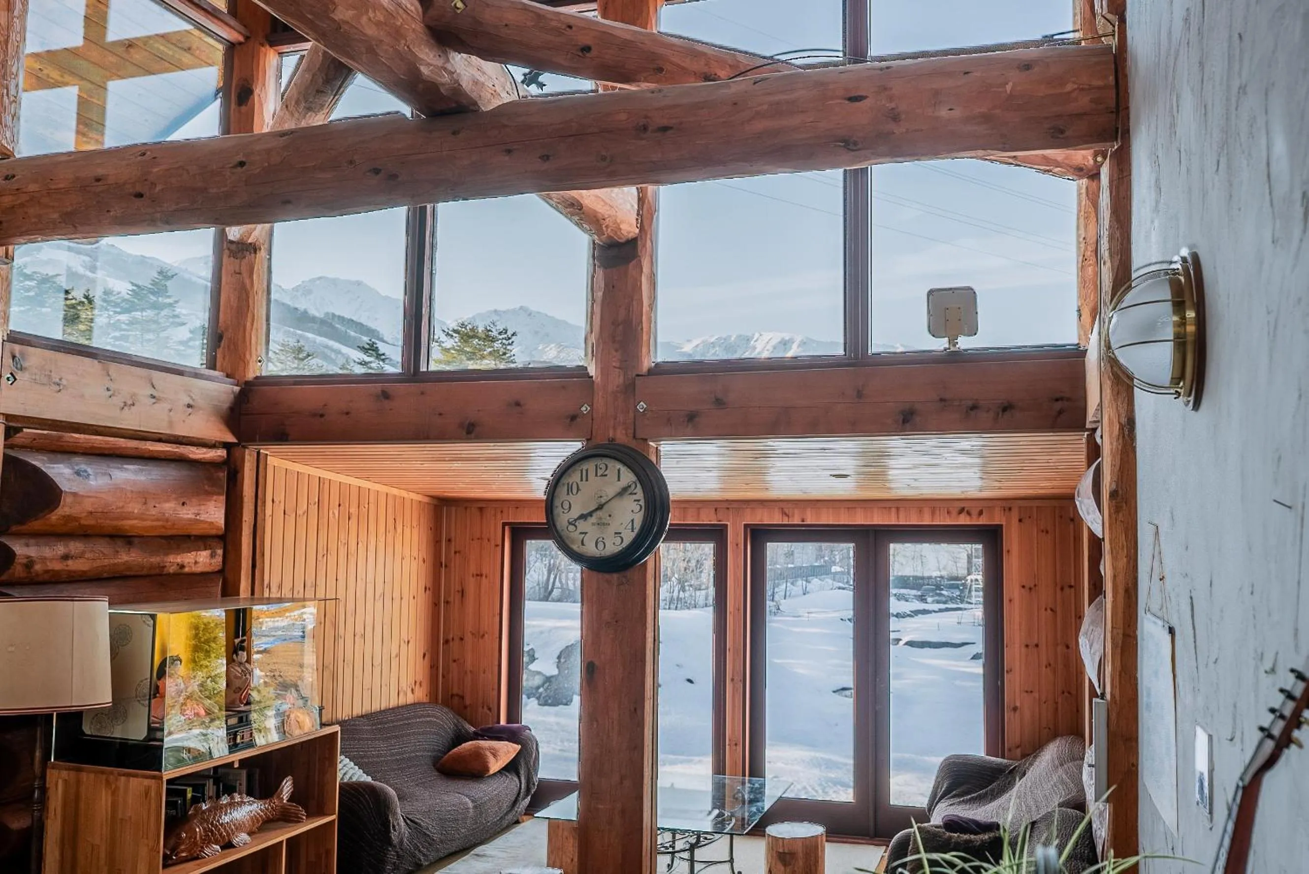 Living room in Hakuba Pension & Log Hotel Meteor