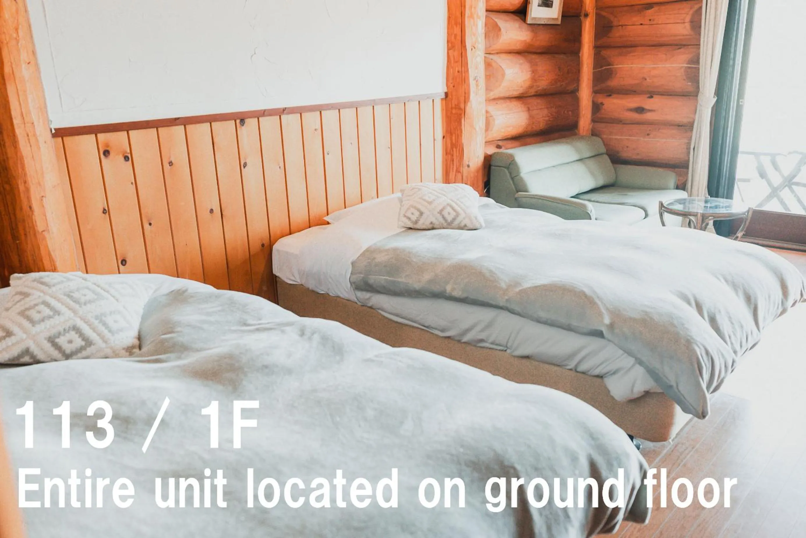 Photo of the whole room, Bed in Hakuba Pension & Log Hotel Meteor