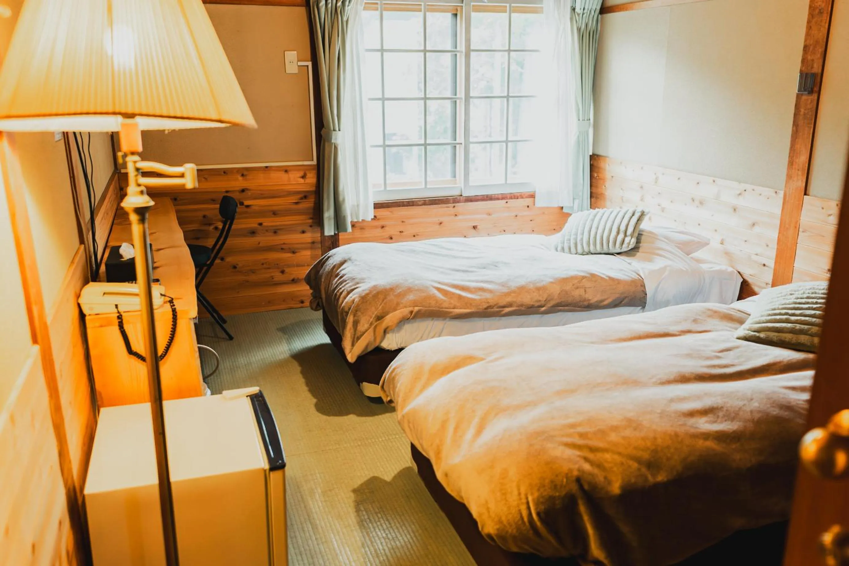 Photo of the whole room, Bed in Hakuba Pension & Log Hotel Meteor