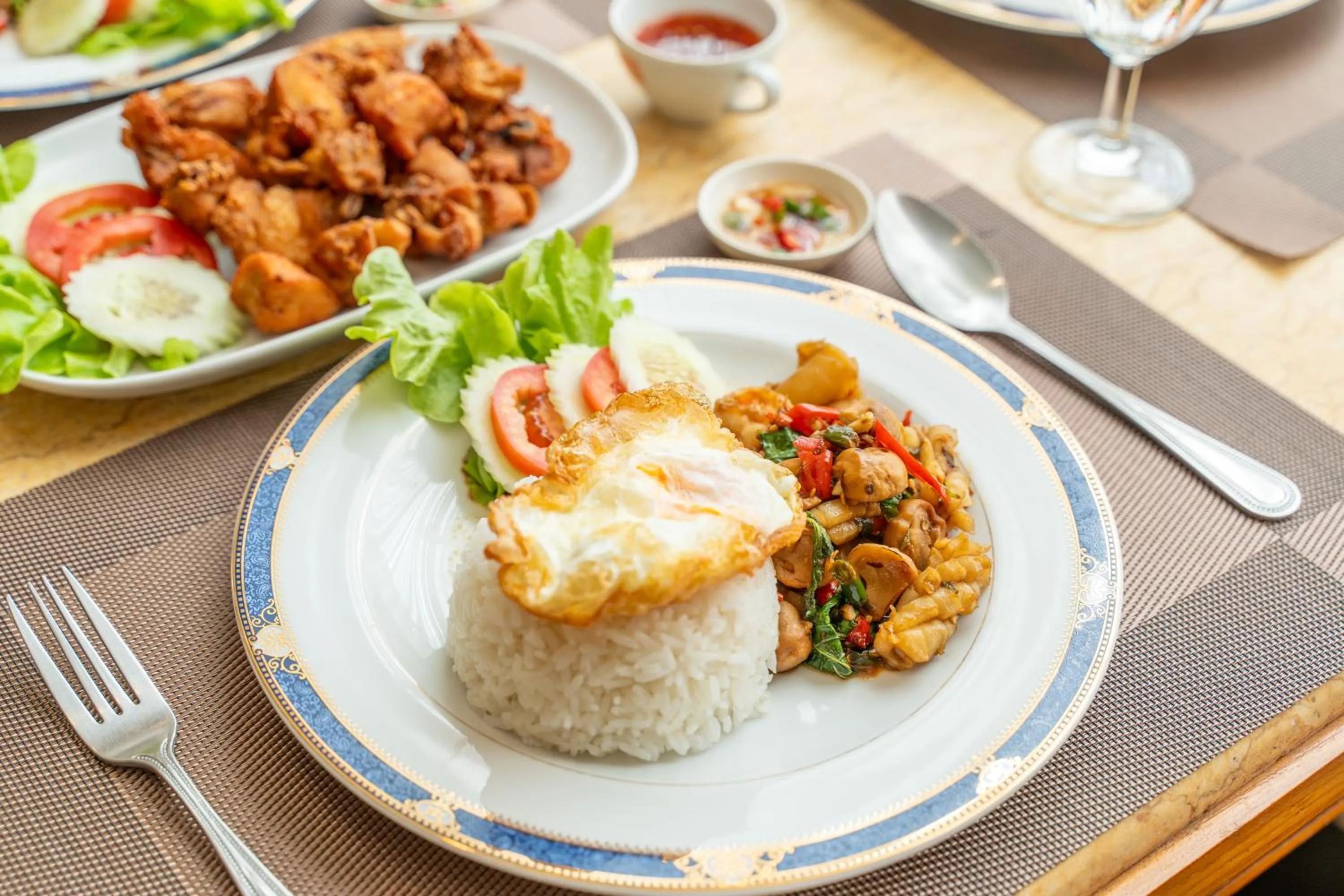 Food in Summit Pavilion Hotel