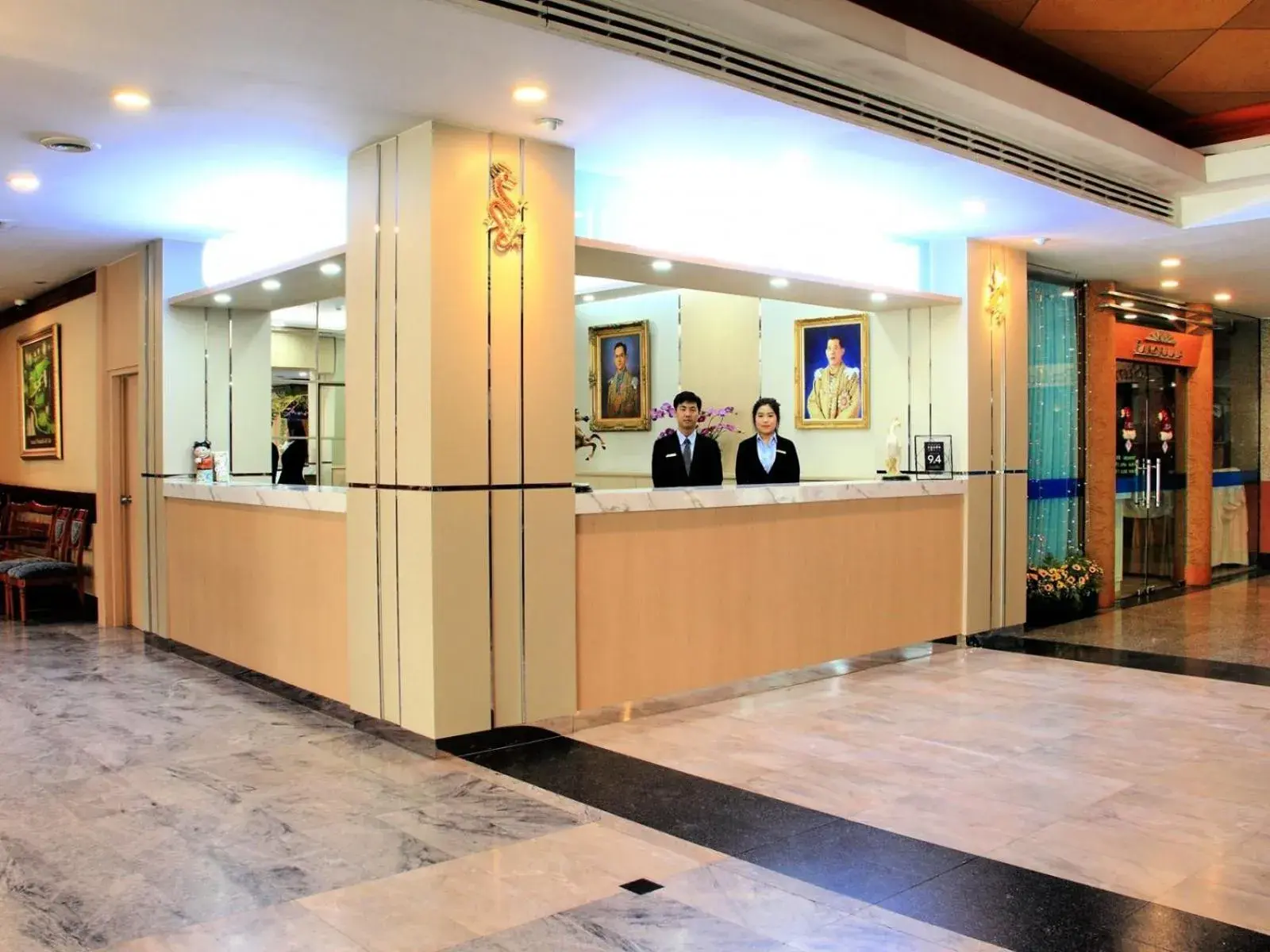 Lobby or reception in Summit Pavilion Hotel Lobby or reception in Summit Pavilion Hotel
