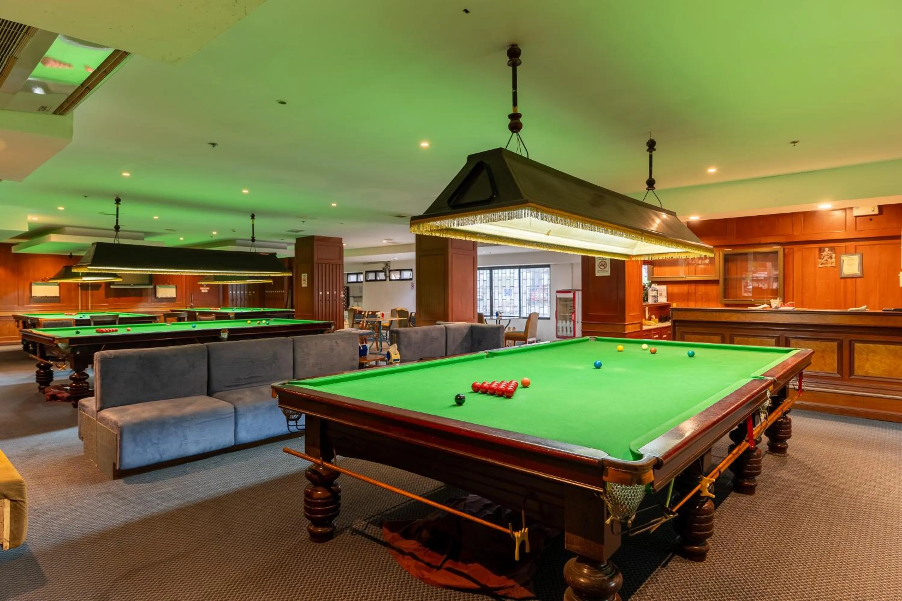 Billiard in Summit Pavilion Hotel
