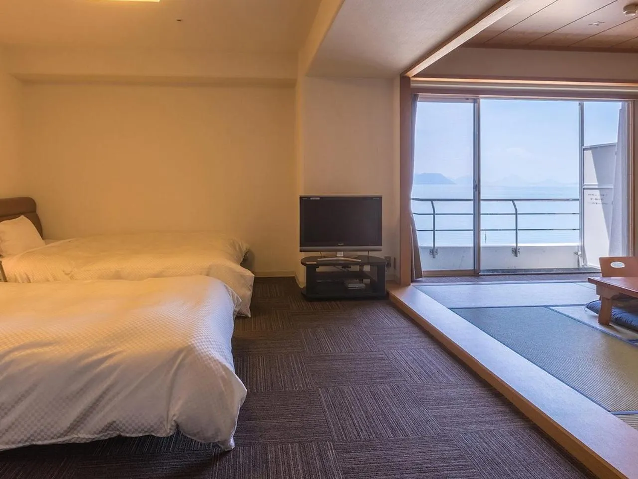 Bed in Diamond Setouchi Marine Hotel