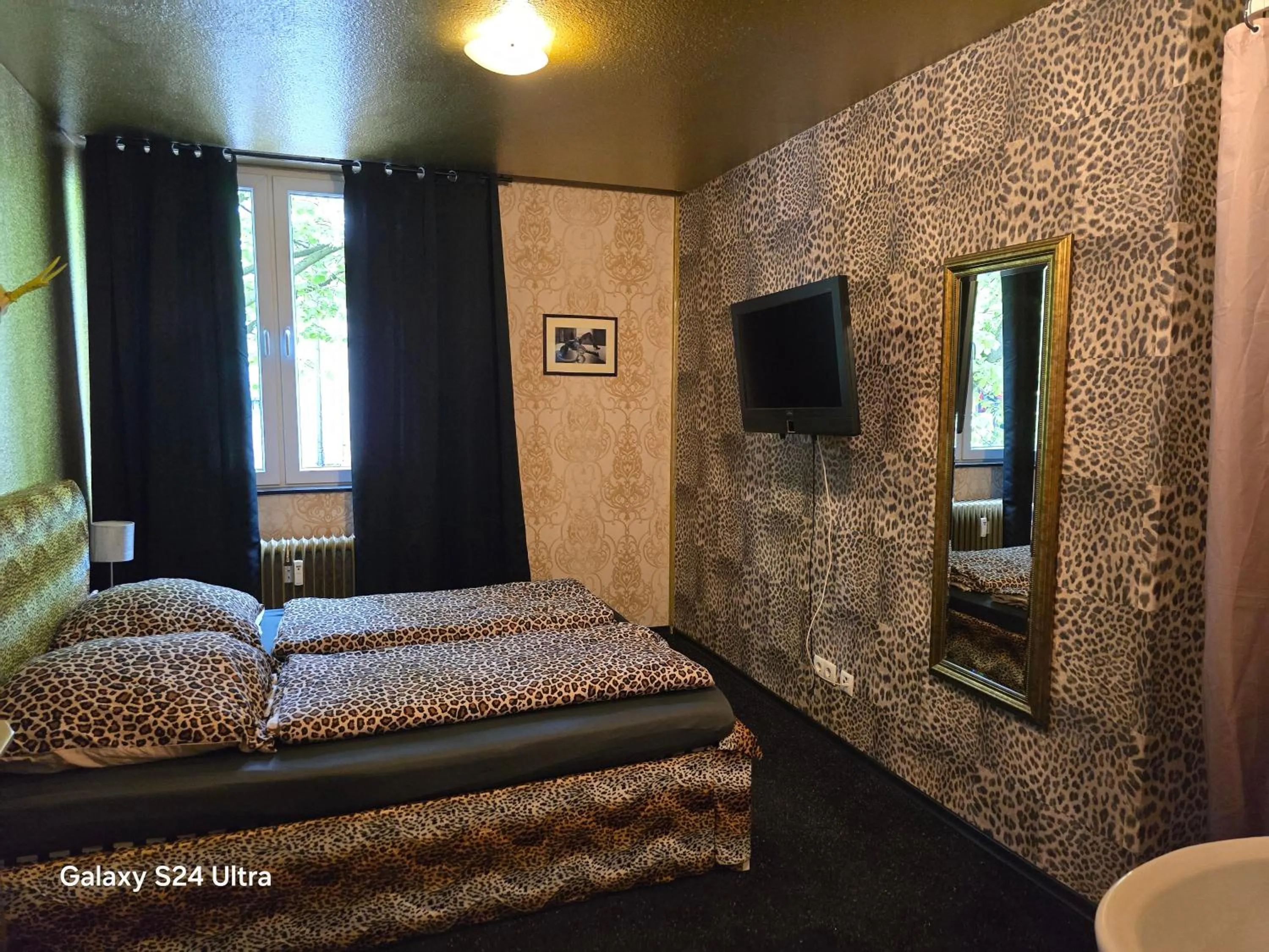 Bedroom, Bed in Hostel Kiezbude