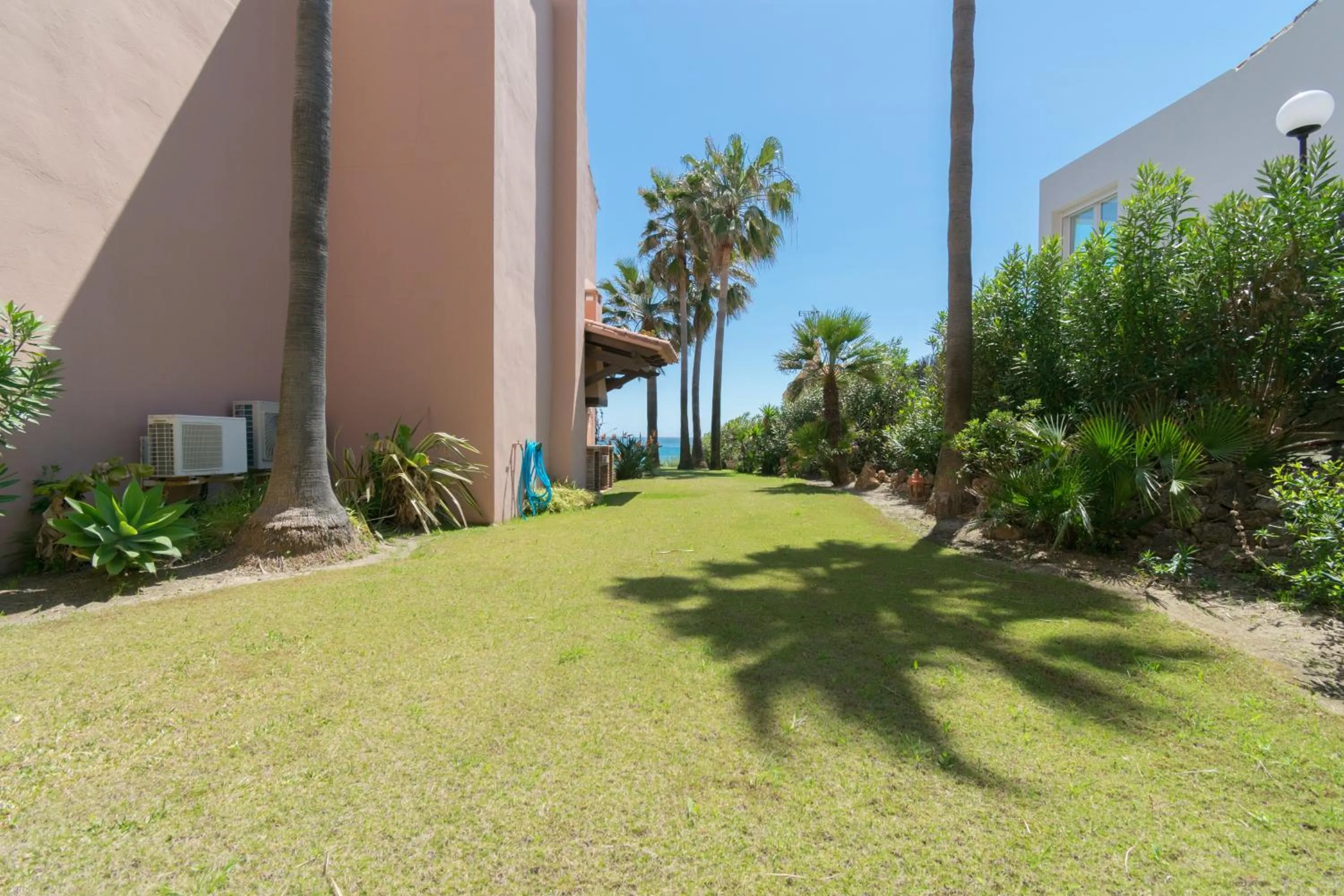 Garden in Urb Playa Azul 24