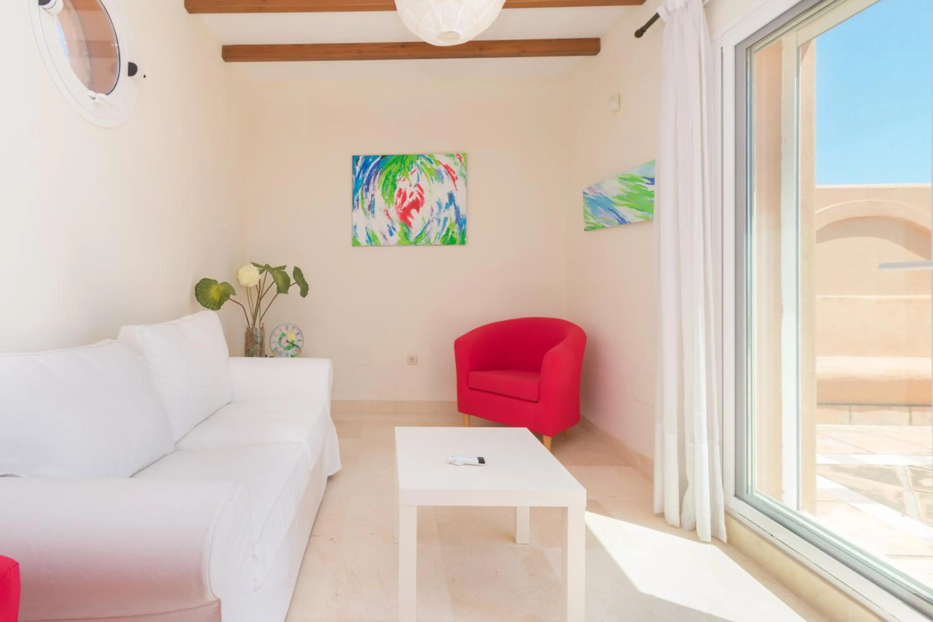 Living room, Bed in Urb Playa Azul 24