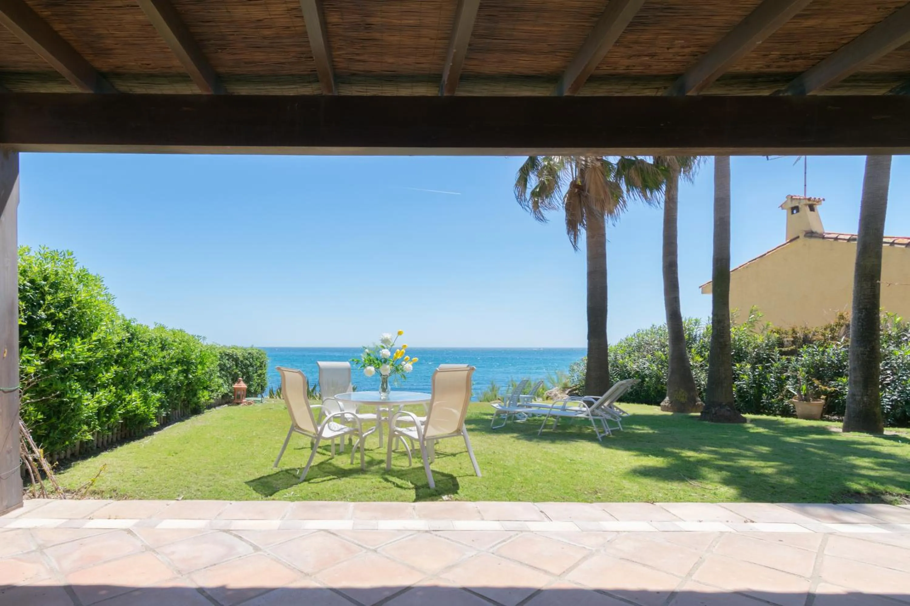 Off site in Urb Playa Azul 24