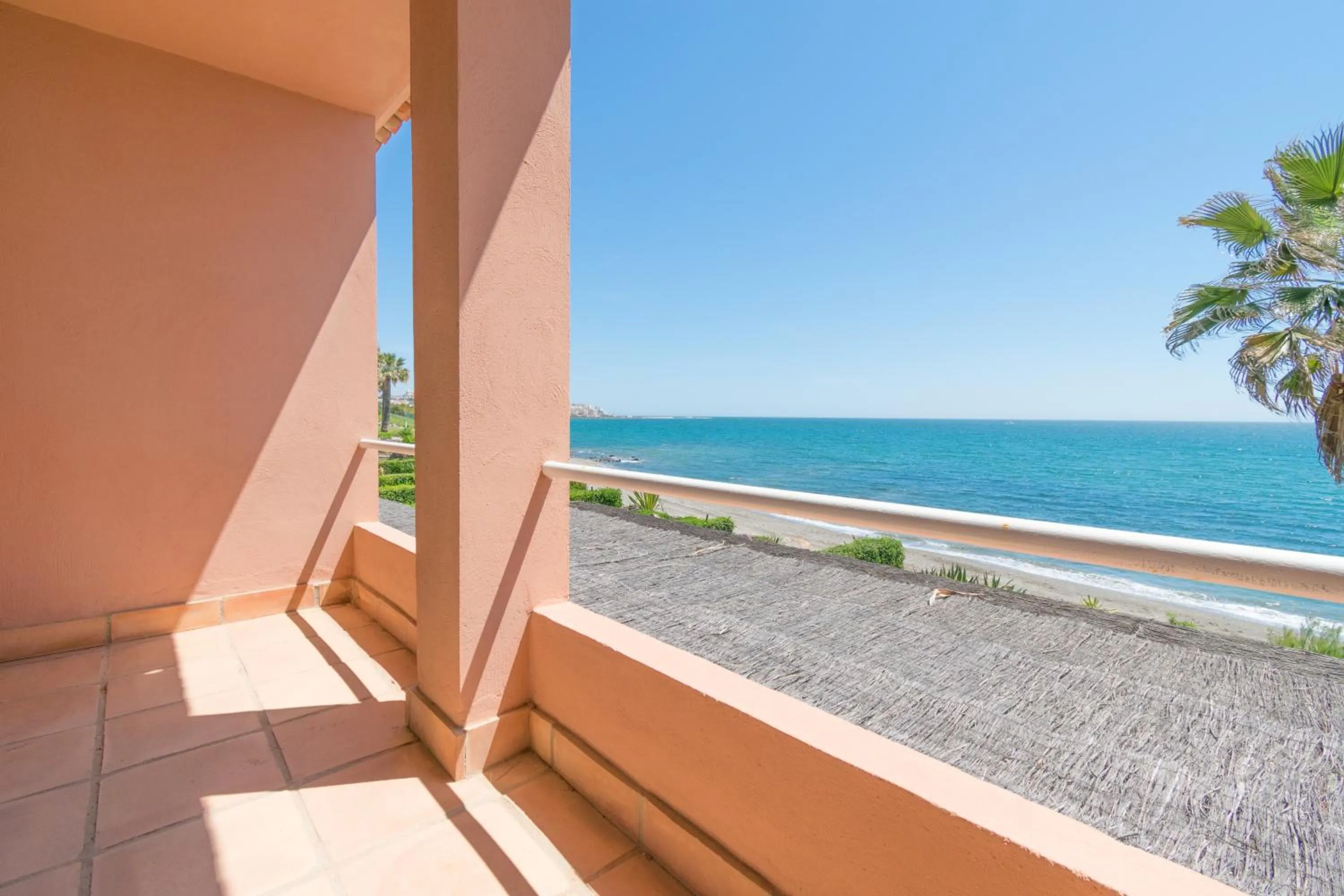 Balcony/Terrace in Urb Playa Azul 24