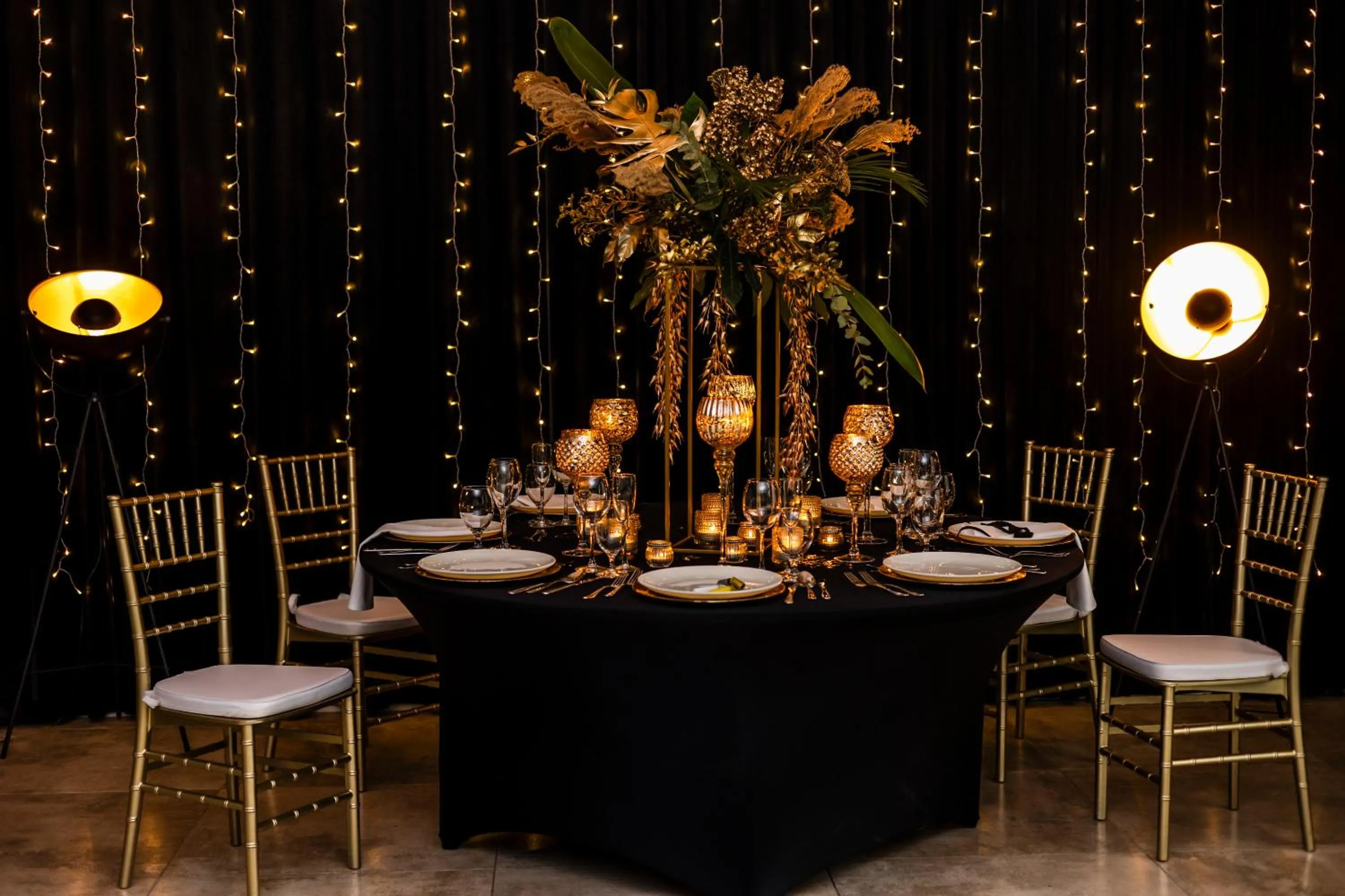 Food and drinks in Artis Loft Hotel